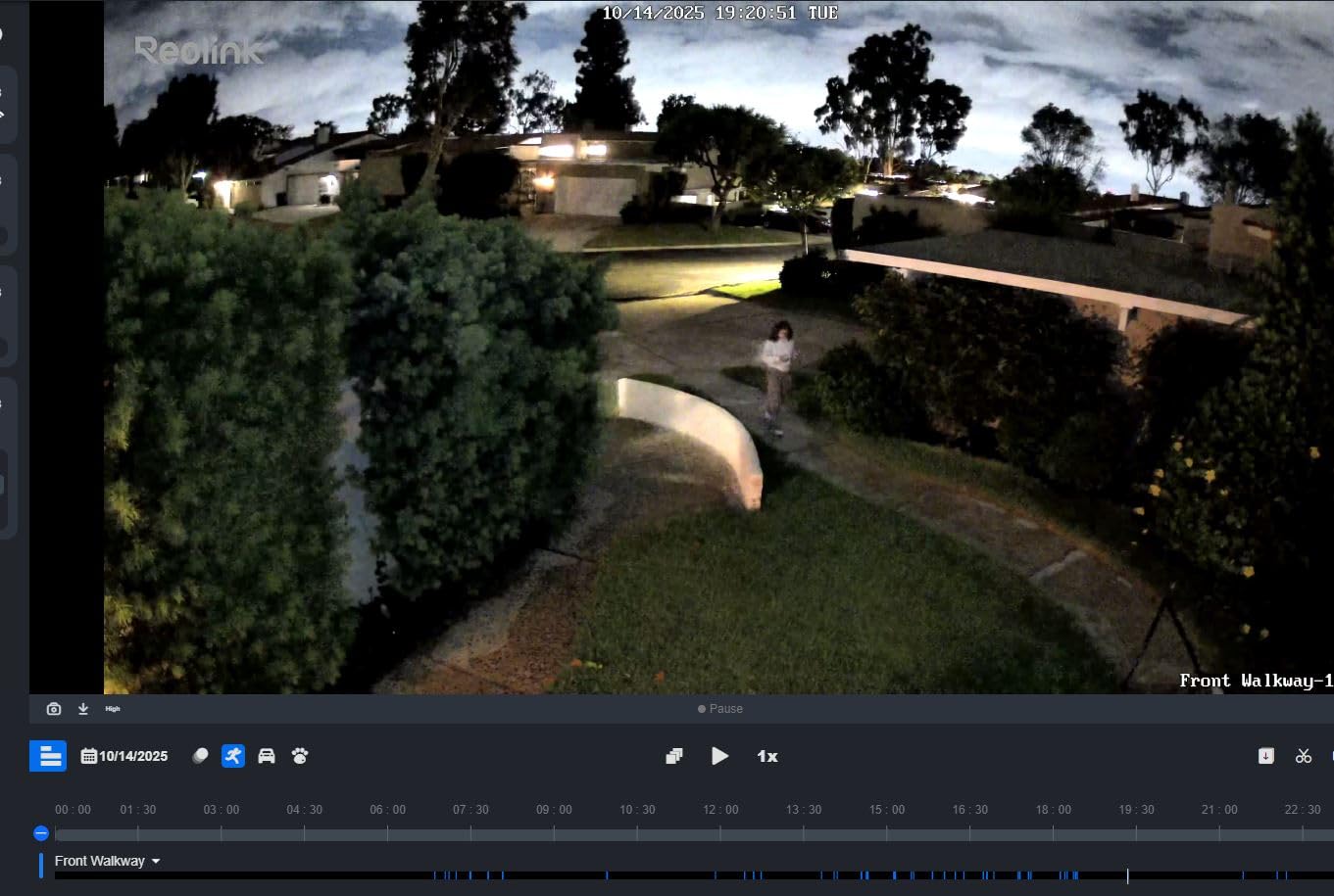 REOLINK TrackMix PoE Dual-Lens PTZ Security Camera 6X Hybrid Zoom Tracking customer photo 2