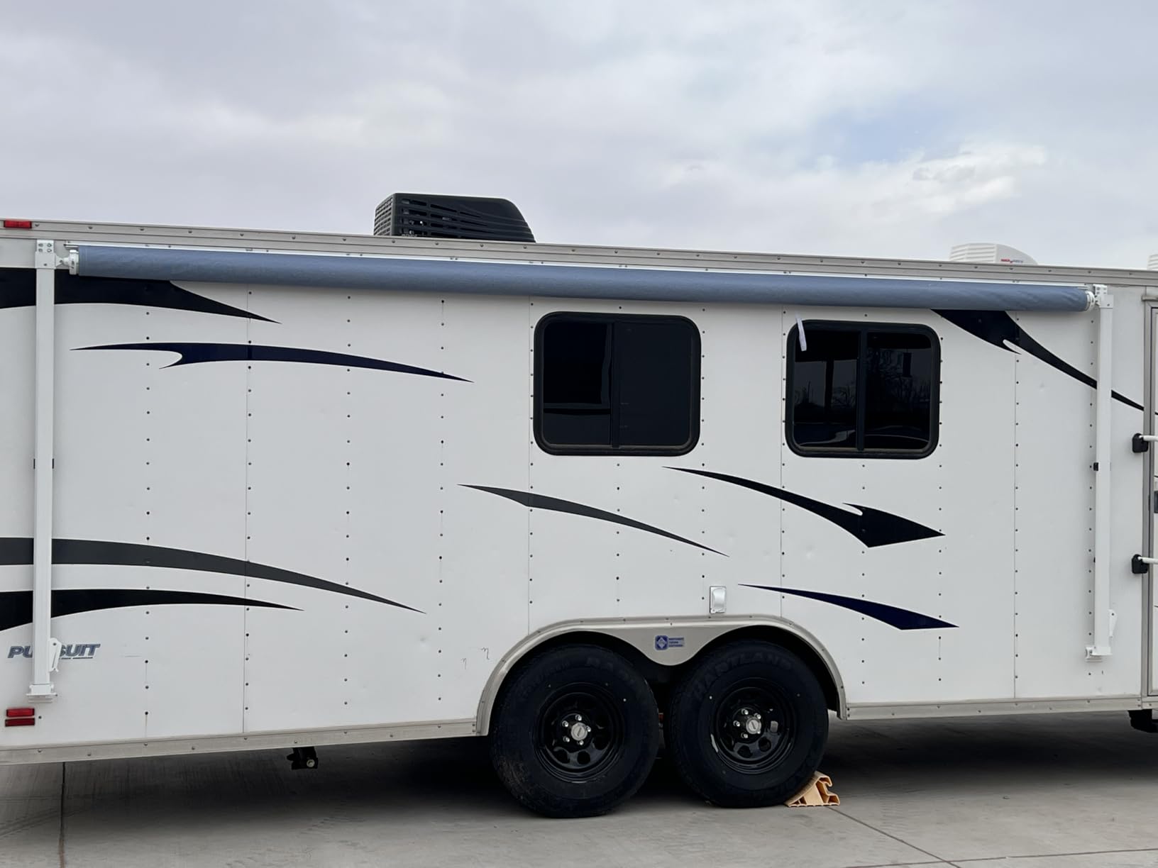Suncode RV Awning for RV,Camper&Travel Trailers–Manual RV Awning Complete Kit,Manual Camper Awning,RV Roll Out Awning– 10x8Ft – Black Frame &Black Fade customer photo 2