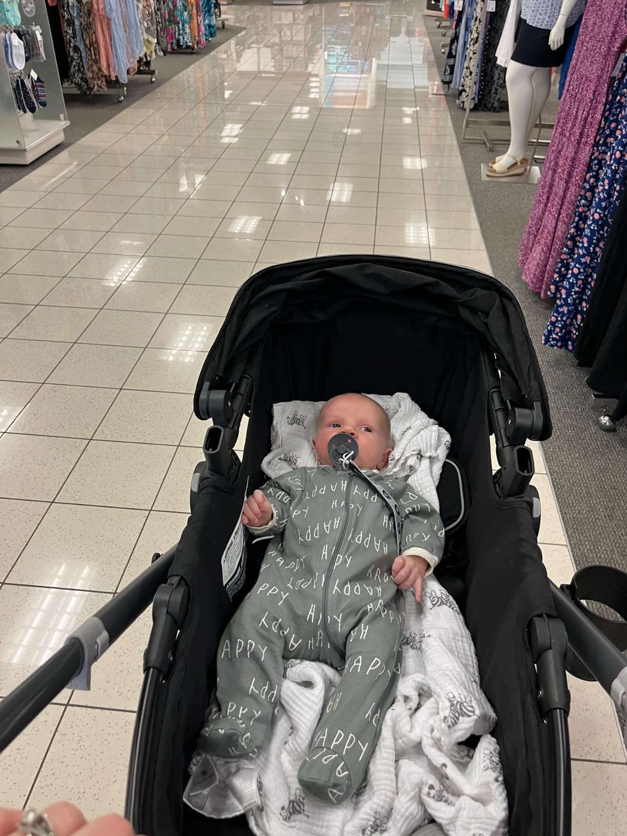 Pivot Xpand Modular Travel System with LiteMax Infant Car Seat with Anti-Rebound Bar (Ayrshire Black) customer photo 2
