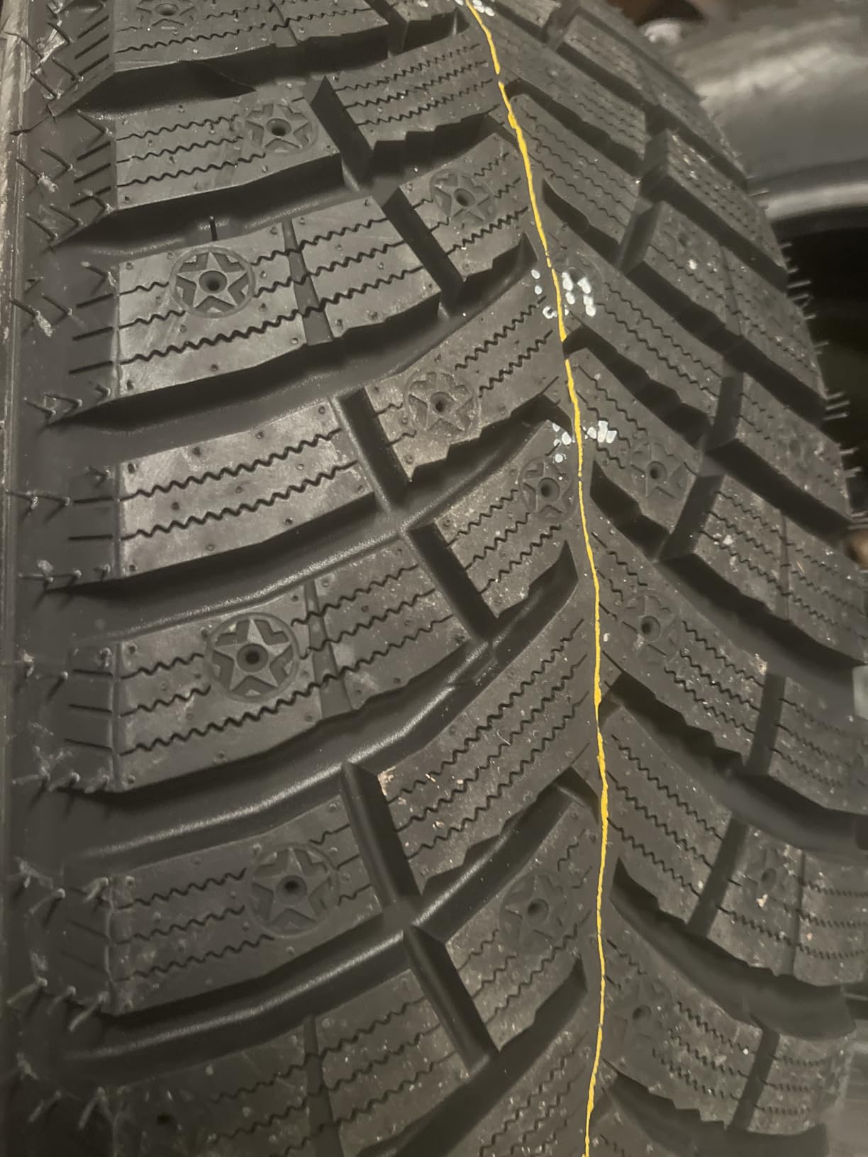 Nexen Winguard Winspike 3 Winter 275/60R20 115T Passenger Tire customer photo 2