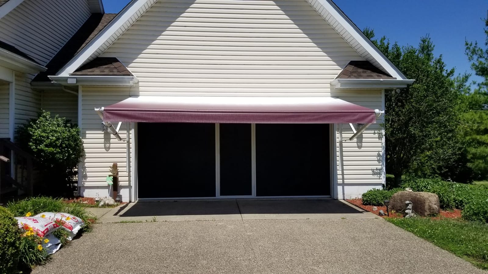 YESCAMP Motorized RV Awning Complete Kit Retractable Electric Camper Awning for RV,Trailers,5th Wheel,Toy Haulers,Motohome RV Trailer Awning for Camper or Home(10Ft,Black Frame,Black Fade) customer photo 2