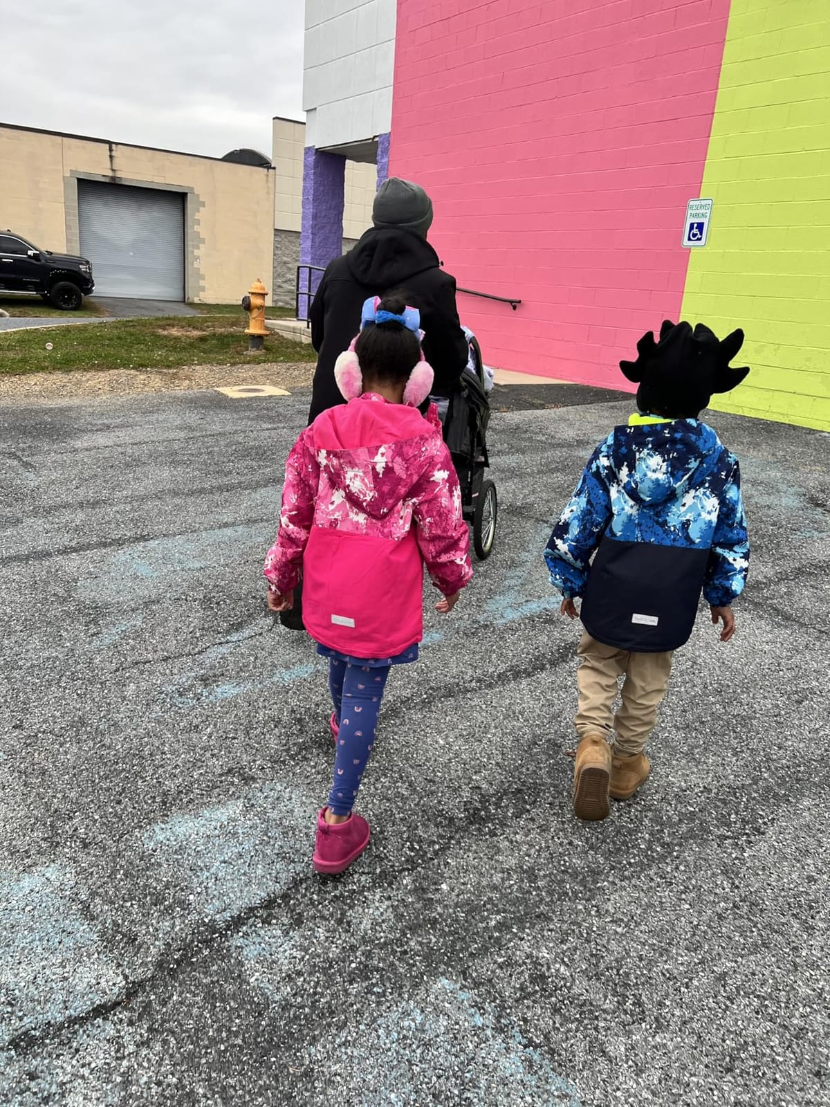 MGEOY Boys Girls Rain Jacket Lightweight Waterproof Hooded Fleece Lined Raincoat Windbreakers for Kids customer photo 1