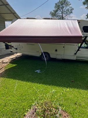 YESCAMP Manual RV Awning Complete Kit Retractable Camper Awning for RV or Trailers RV Roll Out Awning for Camper or 5th Wheel,Travel Trailers,Toy Haulers,Motohome(10Ft,White Frame,Grey Fade) customer photo 2