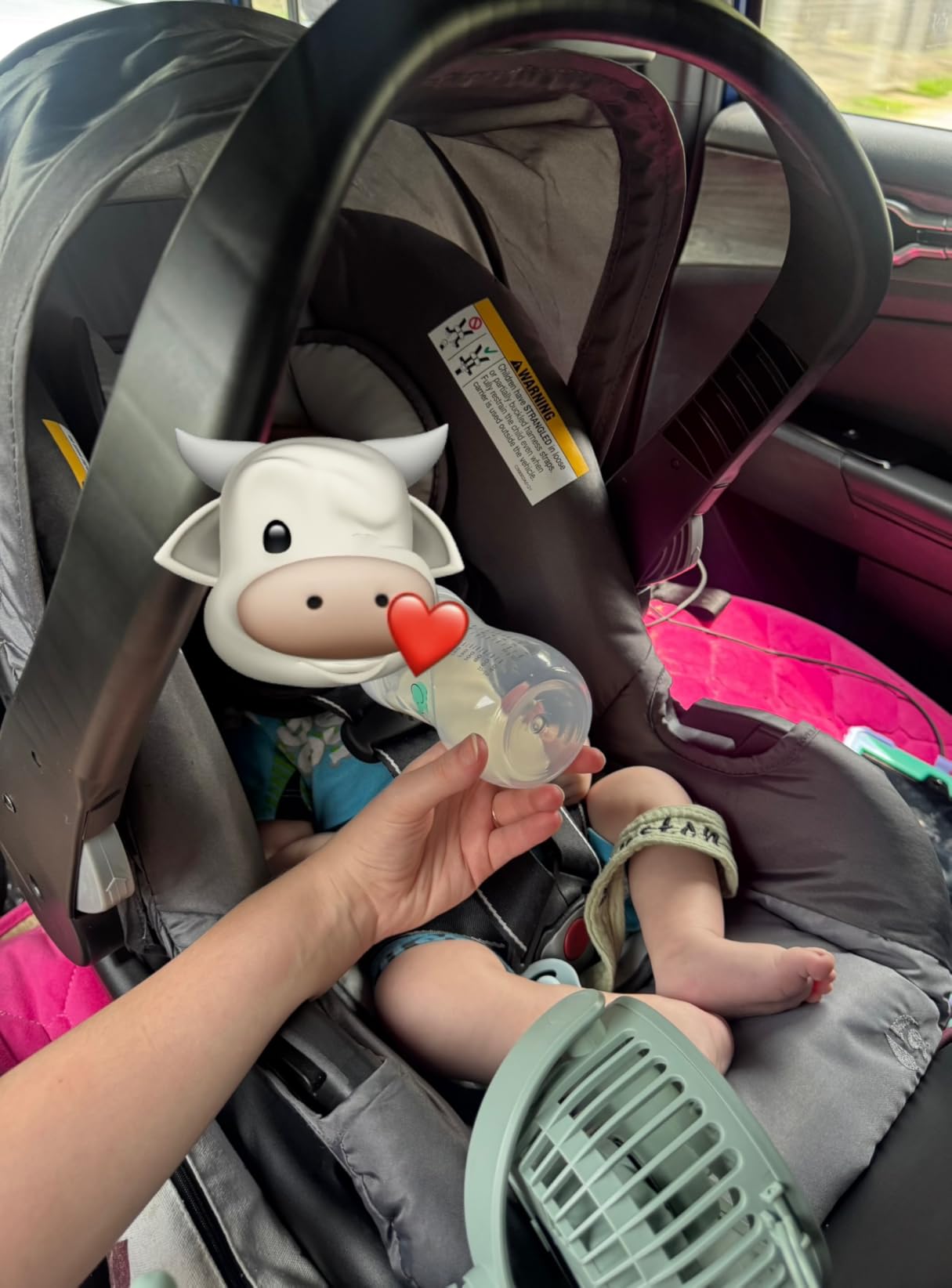 Baby Trend EZ-Lift™ Plus Infant Car Seat, Dash Black – Newborn Comfort Padding, Lightweight Carry Build, Adjustable Harness System customer photo 2