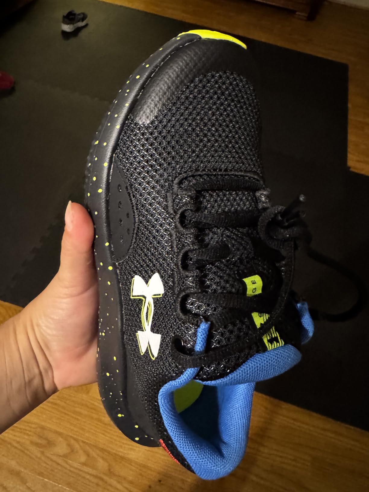 Under Armour Boys' Grade School Surge 4 customer photo 2
