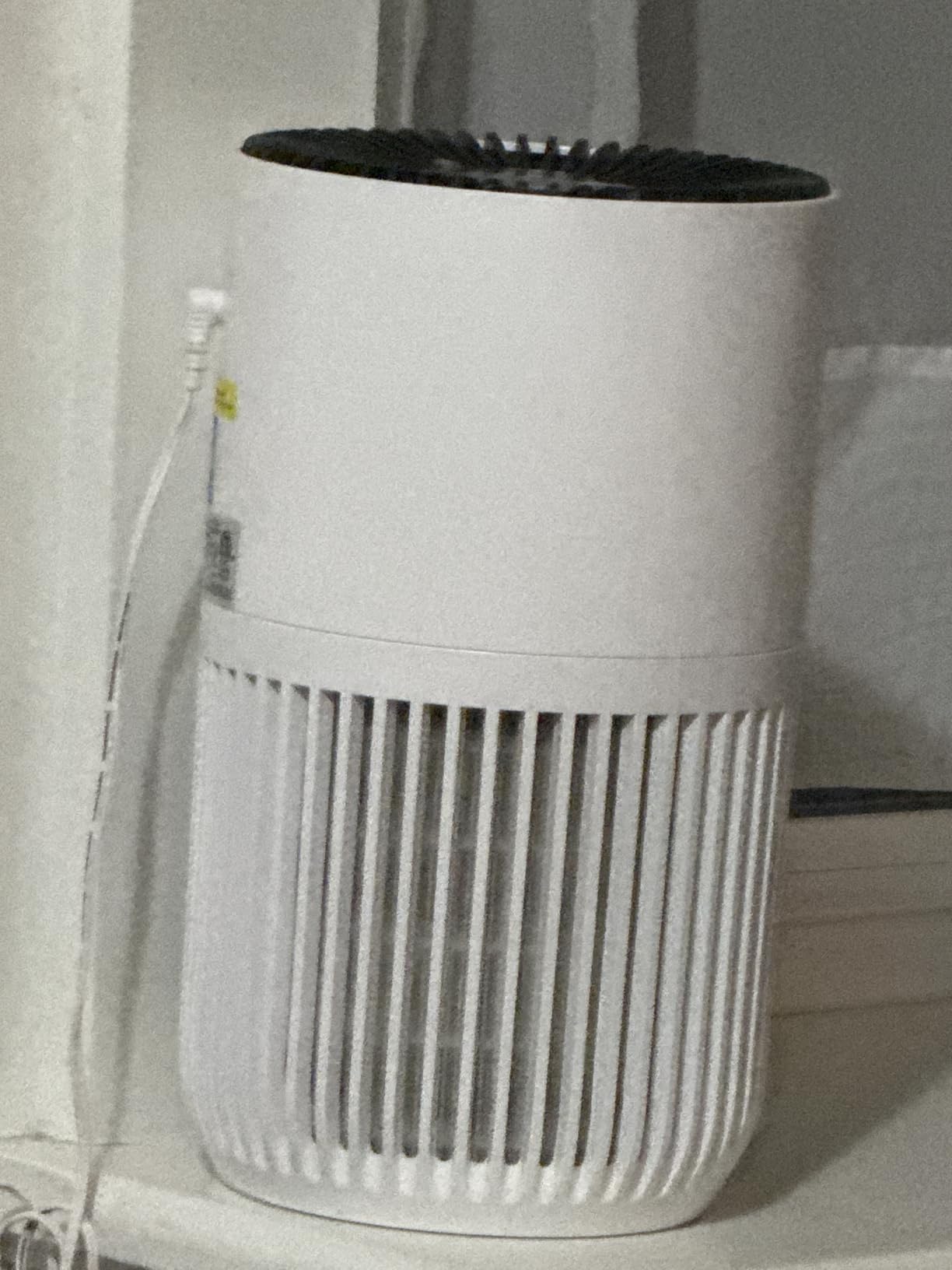 GoveeLife Smart Mini Air Purifier for Bedroom, with App & Alexa Control | HEPA Filter, Portable Air Cleaner with 3 Speeds, 2 Modes, Aroma for Pet Hair, Odors, Pollen, Home, White customer photo 1