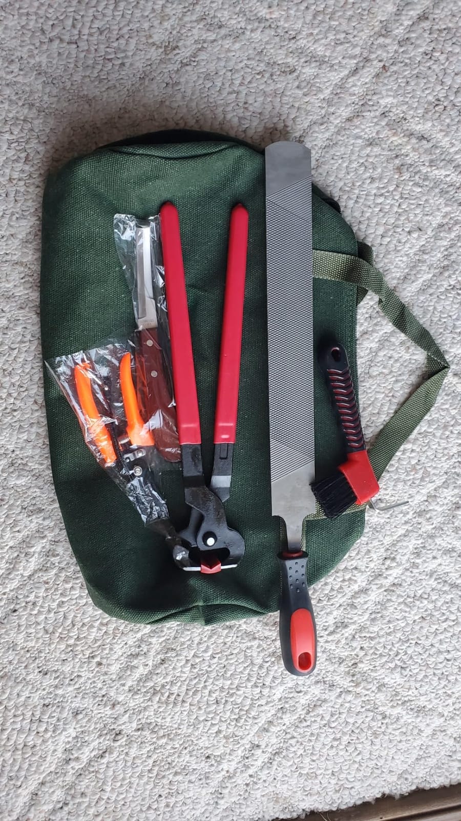 14 inch Horse Farrier Tool Kits - 6Pcs Professional Hoof Trimming Farrier Tools, Can Easily Trim the Hooves of Horses, Cows, Sheep, Donkeys and Other Medium-Sized Animals customer photo 2