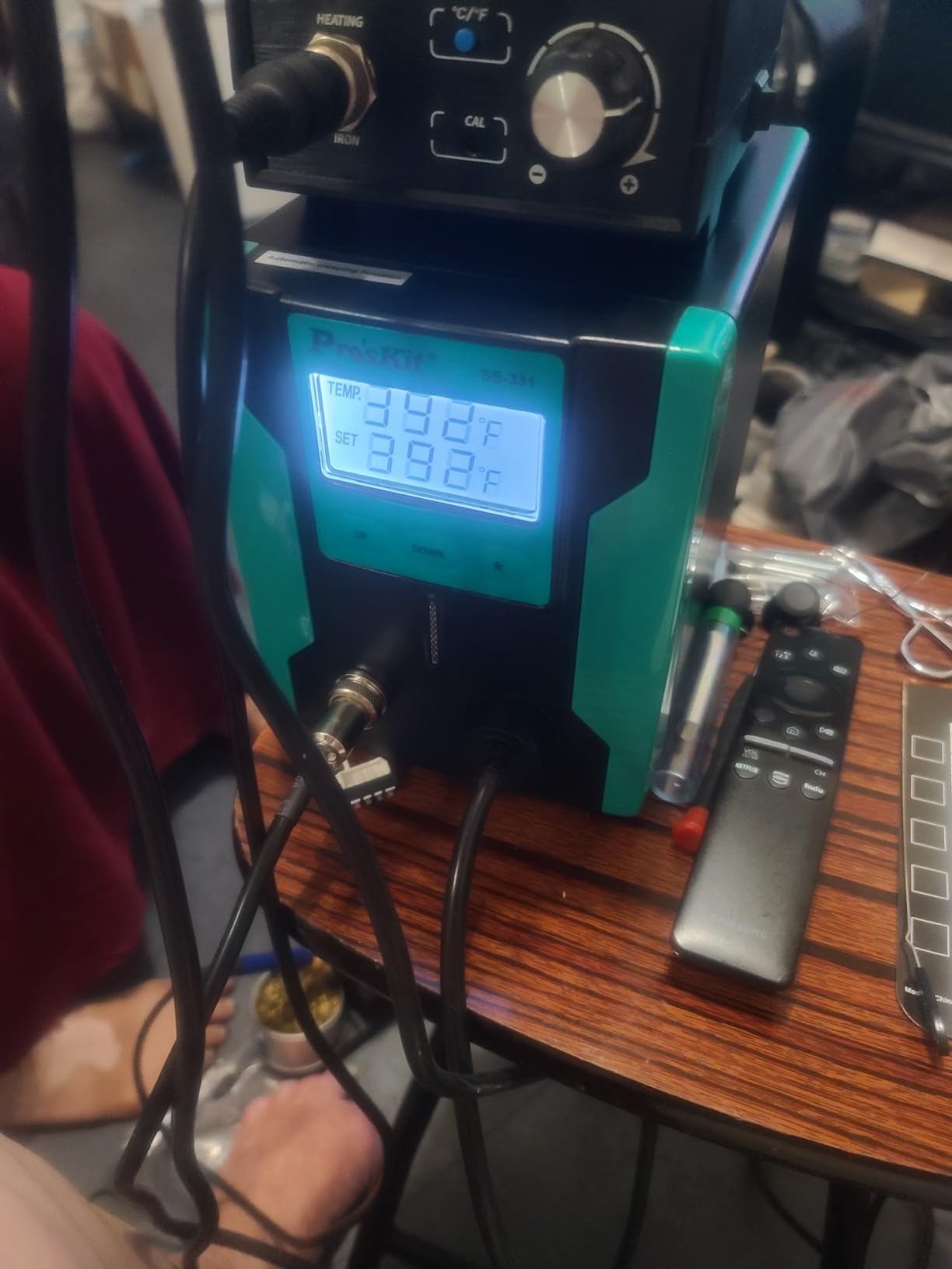 SS-331N Electric Solder Suction Gun LCD Electric Desoldering Gun Anti-static 90W High Power Strong solder sucker Suction SS-331 Desoldering Station customer photo 2