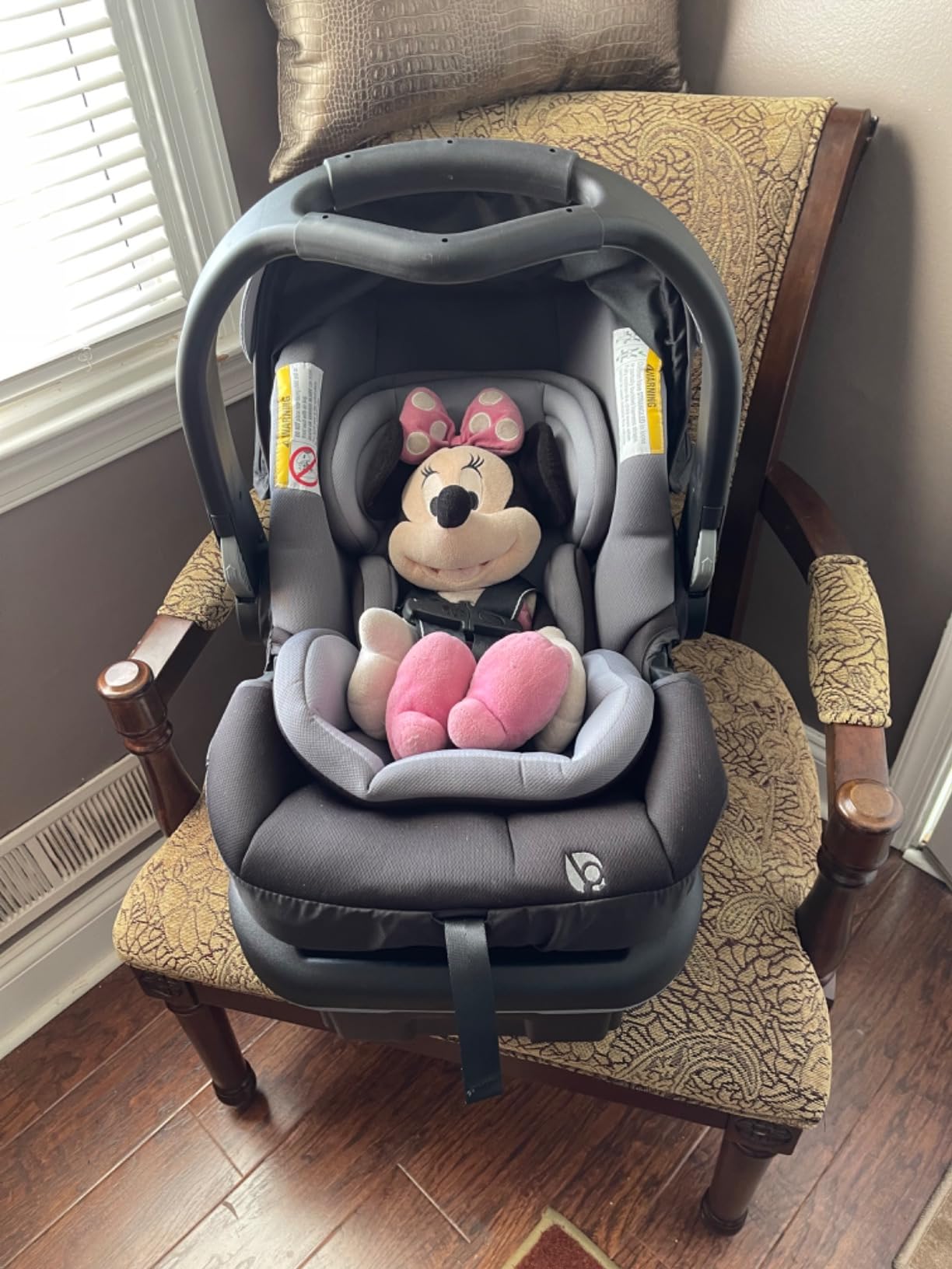 Baby Trend Secure-Lift Infant Car Seat, Dash Black - Compact Lightweight Carrier, Infant Comfort Cushioning, Adjustable Harness Fit customer photo 2