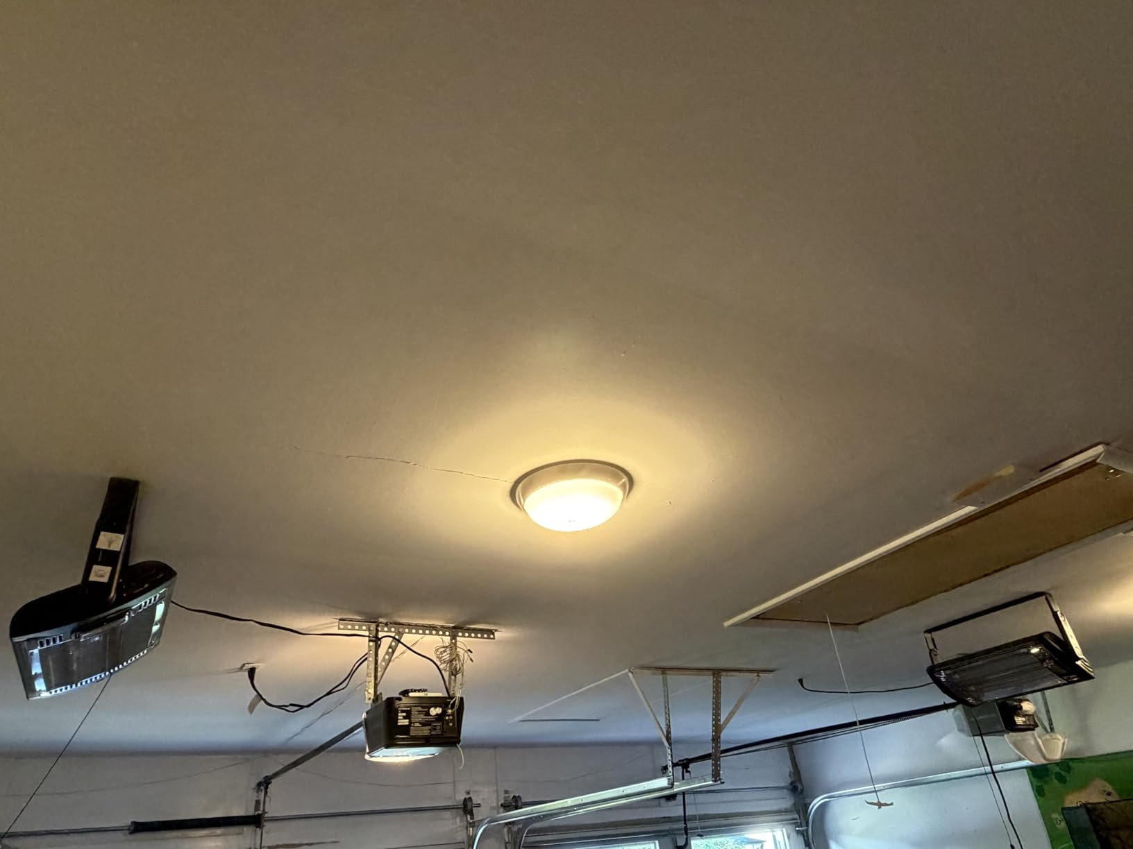 Shinic 2 Packs Electric Garage Heaters, 1500W/750W Ceiling Mounted Heater Radiant Heaters with Halogen Light, 90 Degree Rotation, 5 Mode Settings, Space Heater for Garage, Shop, Large Room and Patio customer photo 1