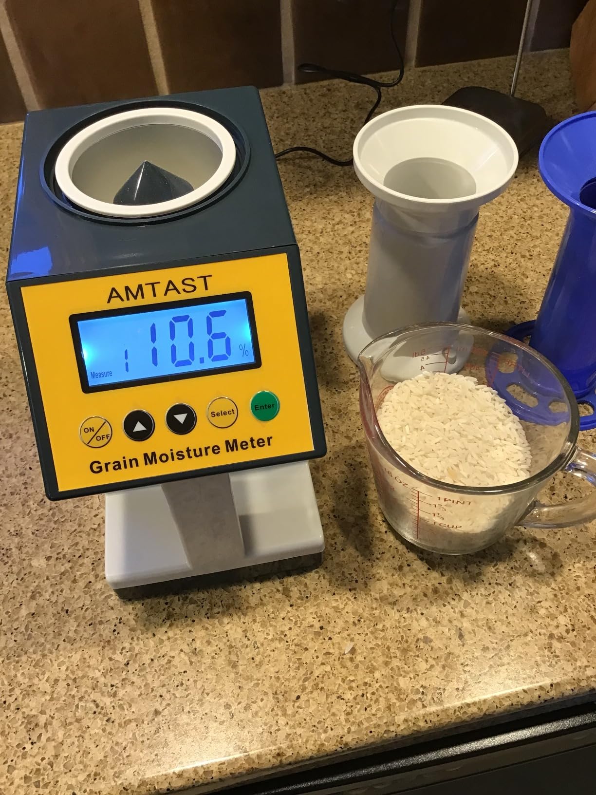 Portable Grain Moisture Meter Seed Humidity Meter for 18 Kinds Farm Crops | Auto & Manual Temp Compensation, Compact Stainless Steel Body (Model AMT157) customer photo 2