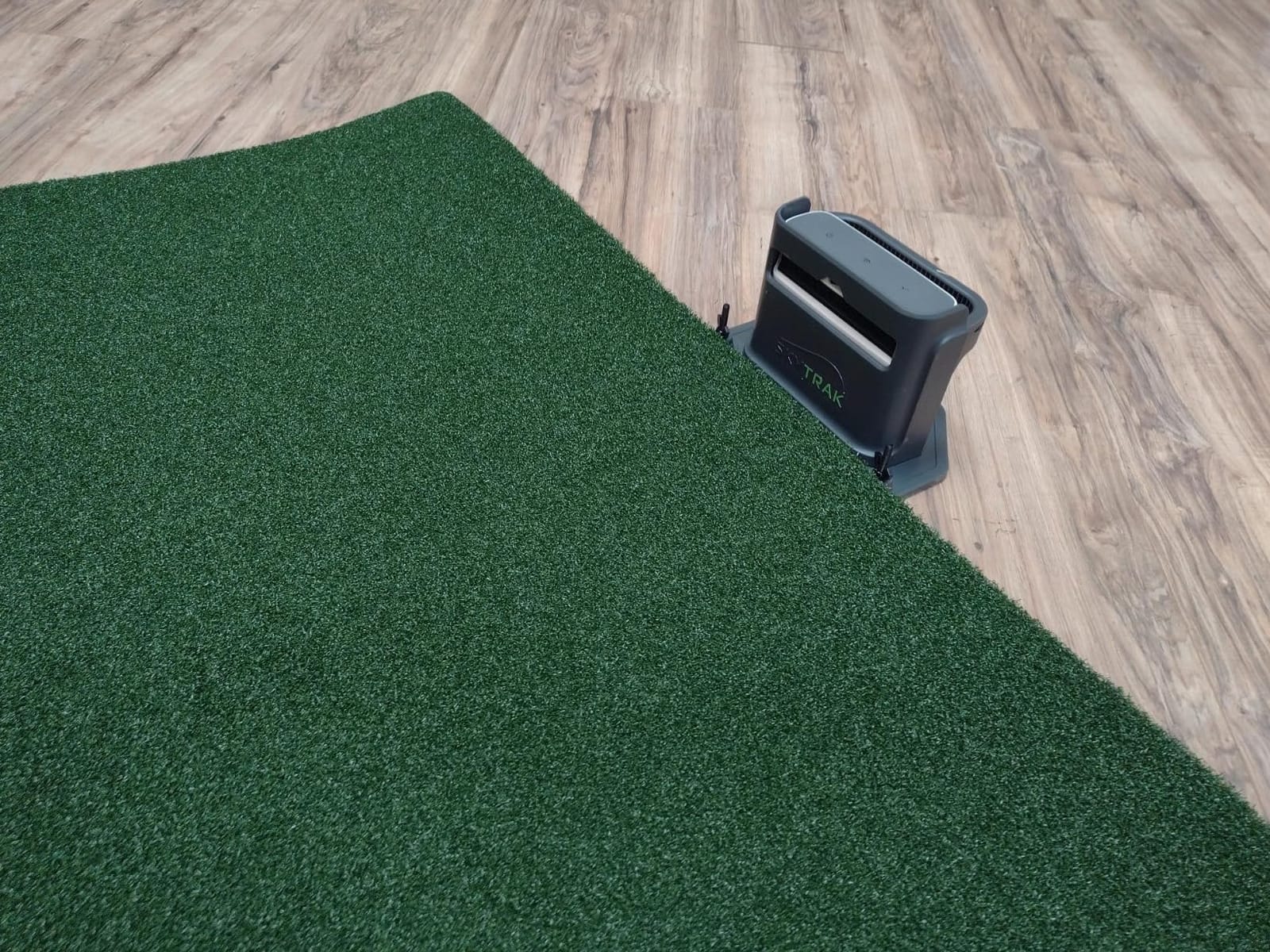 SkyTrak Golf Hitting Mat - 5' x 5' | Premium Feel, Realistic Turf, and Ultimate Stability customer photo 2