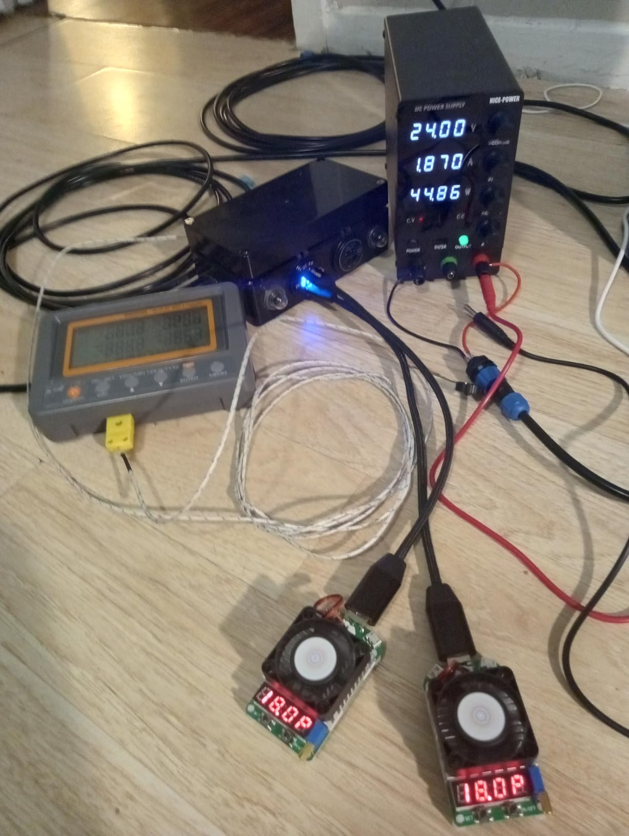 NICE-POWER DC Power Supply Variable 30V 10A, Adjustable Switching Regulated DC Bench Power Supply with Output Switch High Precision 4-Digit LED Display, Benchtop Lab Power Supplies with 5V/2A USB Port customer photo 1