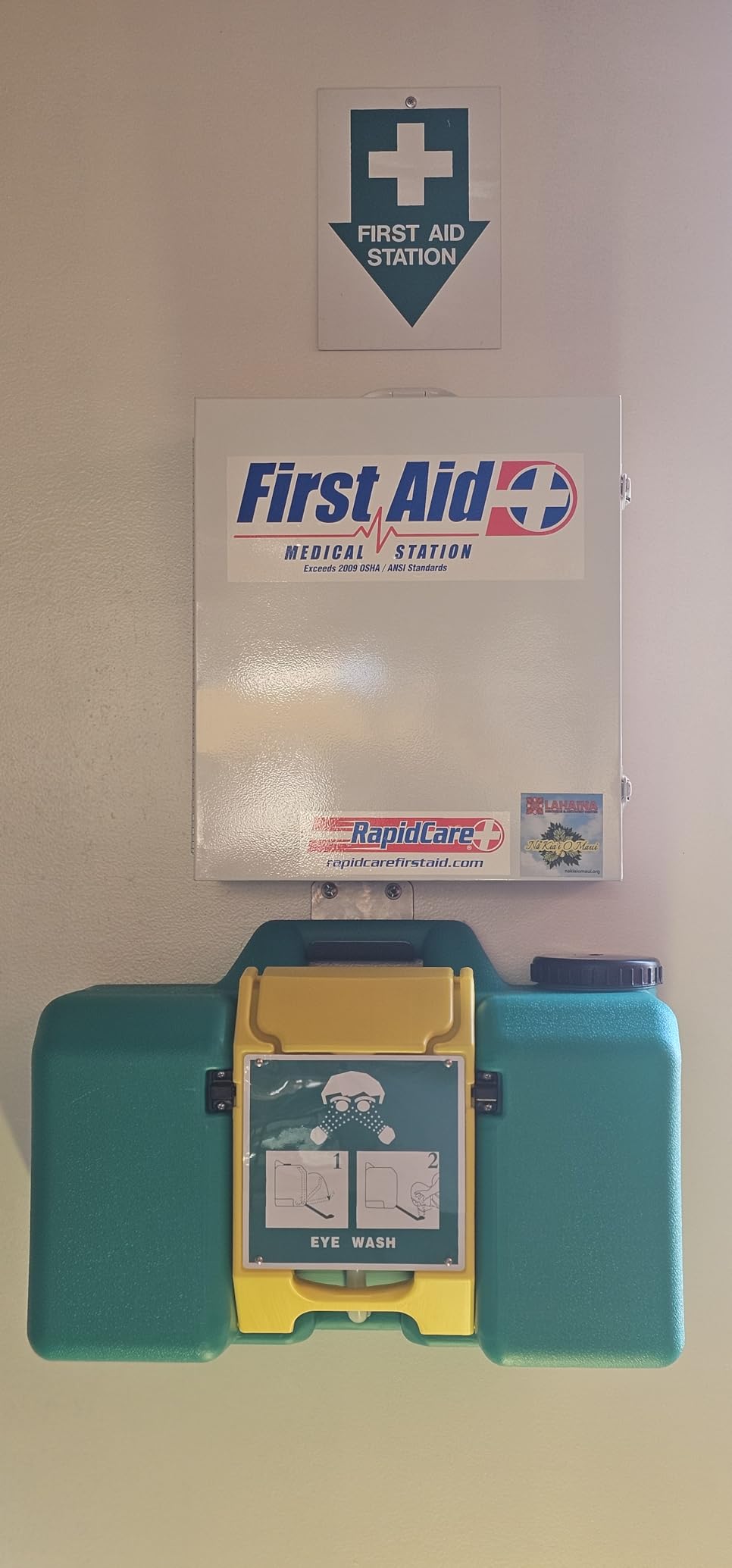 Magula 9 Gallon Portable Eye Wash Station OSHA-Approved, Wall Mounted Emergency Eyewash Station with Dual Spray, ANSI Certified First Aid Eye Wash Units, 15 Minutes Eye Washing Station customer photo 2
