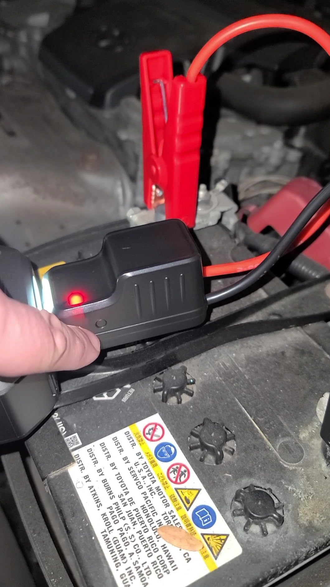 YaberAuto 9-in-1 6000A 150PSI Jump Starter with Air Compressor 80Wh 160W DC customer photo 1