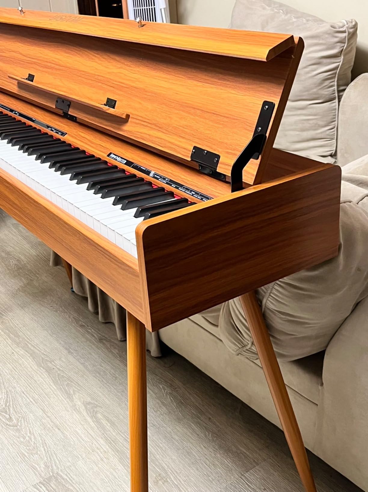 UISCOM 88 Key Weighted Home Digital Piano,Wooden Desk Keyboard,Triple-Pedal | Transforms Between Desk and Vanity,Progressive Hammer-Action Keyboard, Perfect for Beginners with MIDI Functionality,Brown customer photo 2