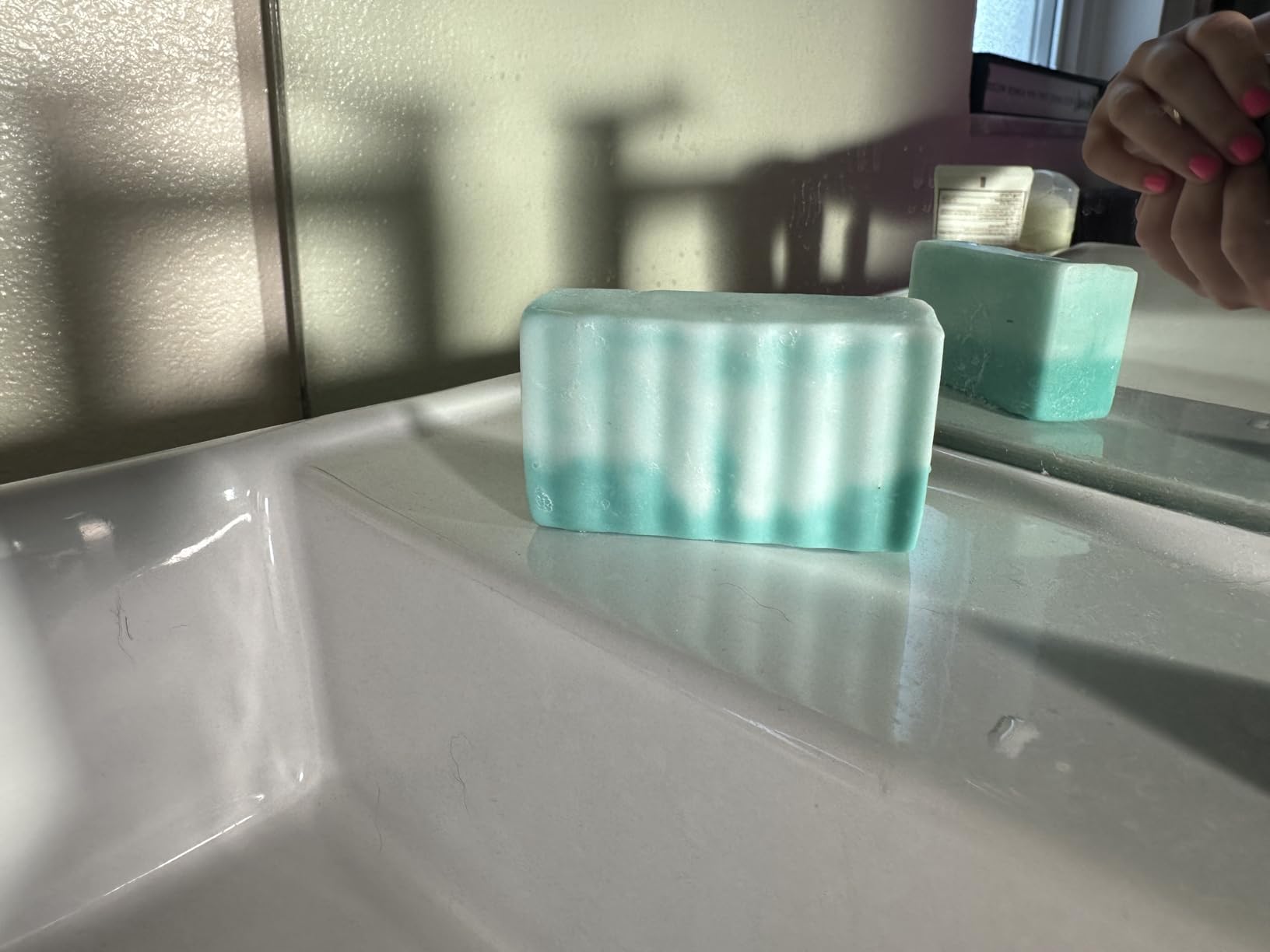 Wallace & Williamson Deluxe Soap Making Kit - Adults & Kids - Modern Floral Theme - Includes Shea Butter Soap Base, Molds, Scents, Dyes, Tools & Instructions customer photo 1