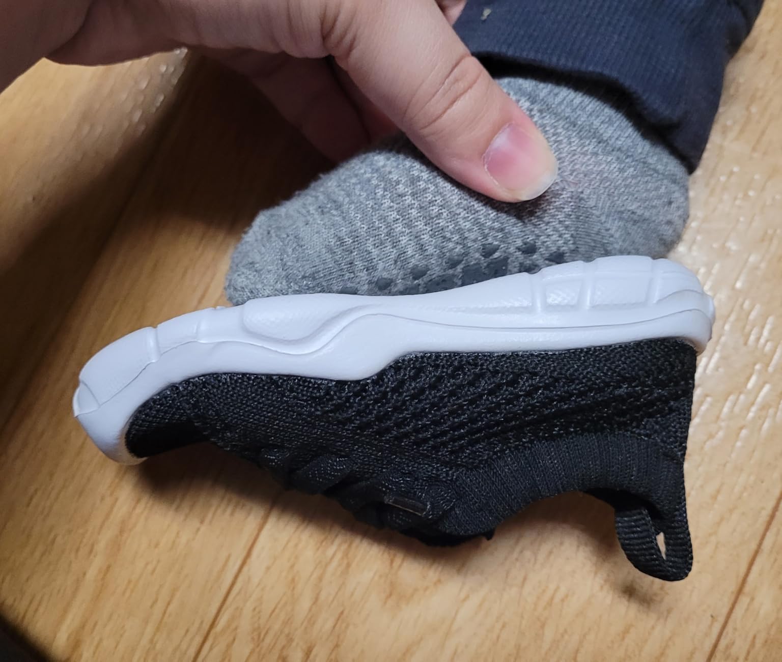 LeIsfIt Toddler Shoes Boys Girls Wide Toe Box Breathable Slip-On Sneakers Kids Lightweight Barefoot Feel Shoes for Everyday Play customer photo 1