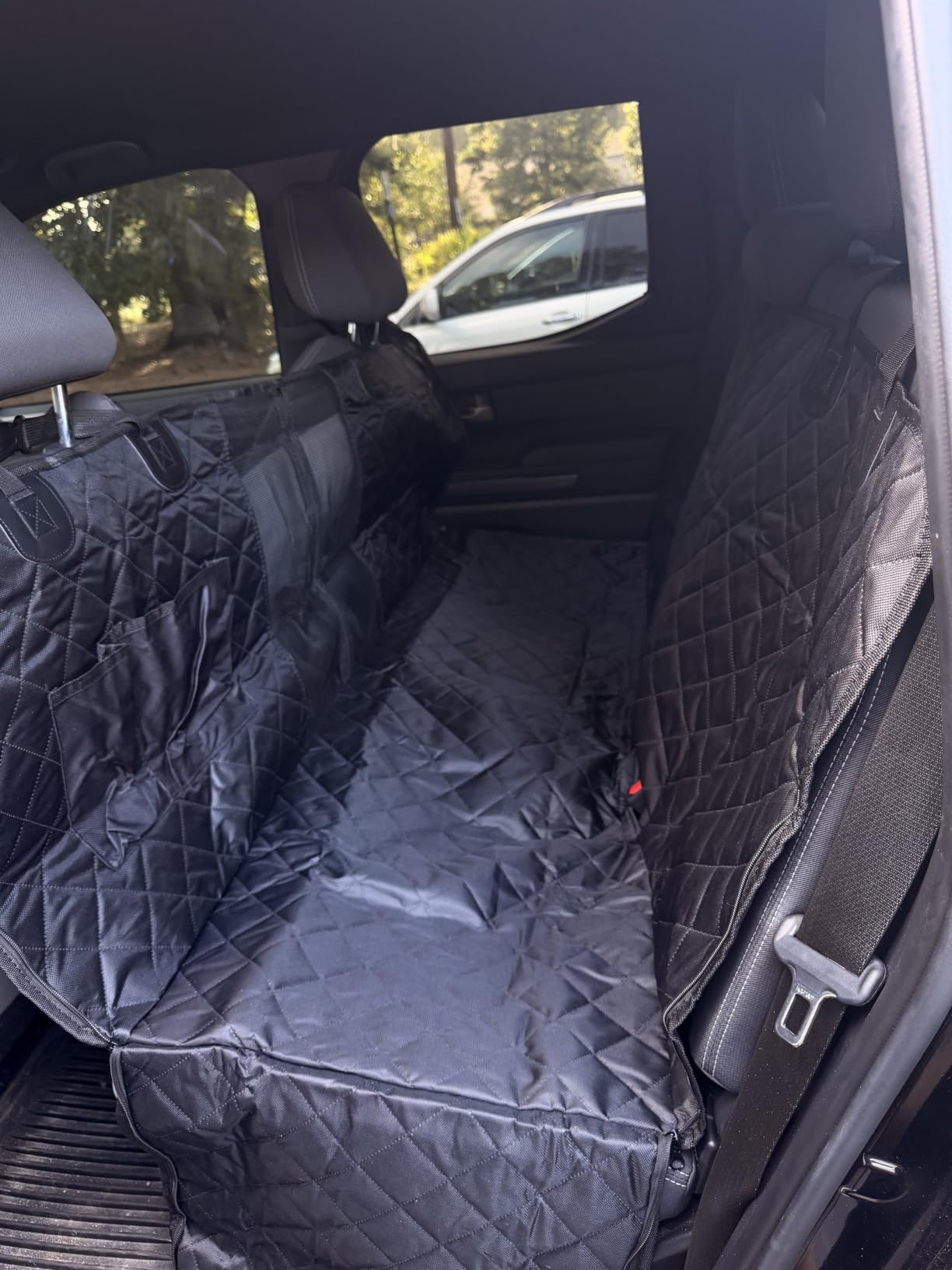 Dog Car Seat Cover, 600D Heavy Dute Car Seat Cover for Dogs Pets, 100% Waterproof Anti-Scratch Nonslip Dog Hammock for Cars, Seat Covers Protector with SeatBelt for Sedan SUV Truck Standard Black customer photo 1
