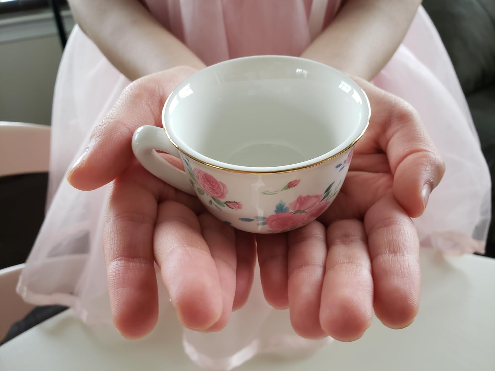 Giggle & Honey® White Floral Tea Party Set for Little Girls customer photo 2