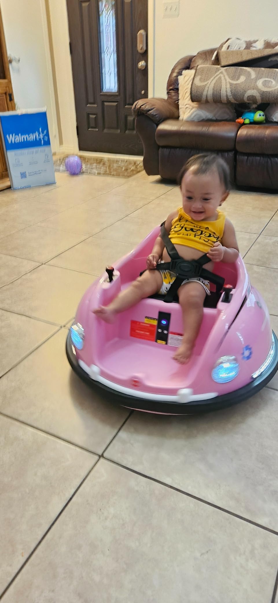 Best Choice Products 6V Electric Kids Ride On Bumpin Bumper Car, 1.5-6 Years Old, Parent Remote Control, 360 Degree Spin, Lights, Sounds - Black customer photo 2