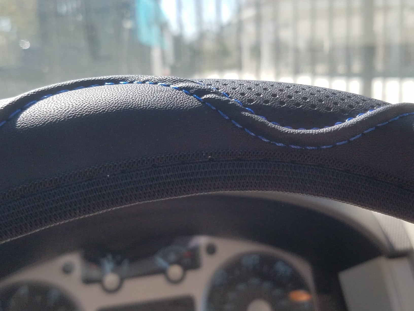zipelo 14.5-15 Inch Ice Silk Steering Wheel Cover, Gray customer photo 2