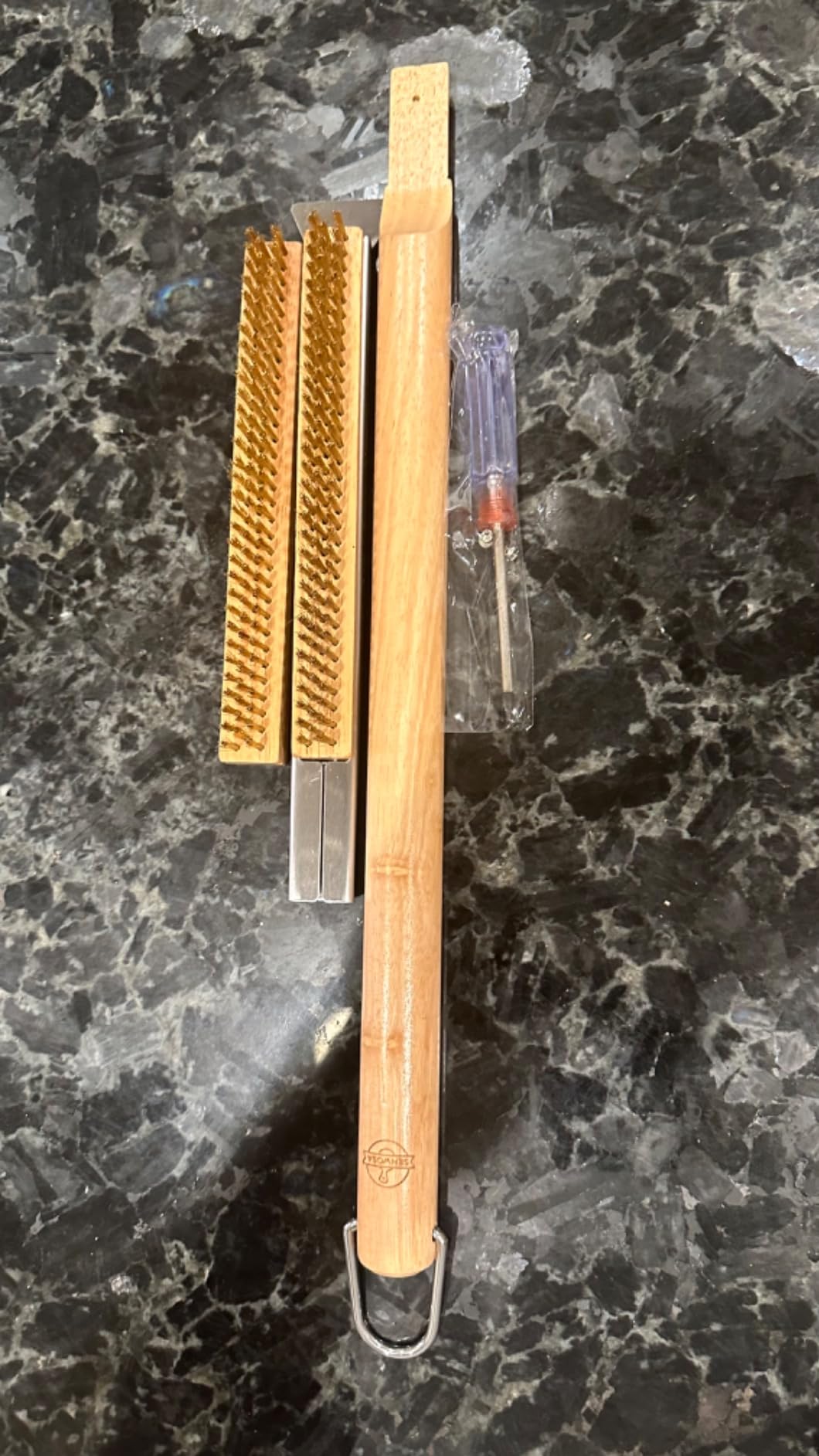 Senwosa 22” Pizza Oven Brush with Stone Scraper - Heat Resistant customer photo 2
