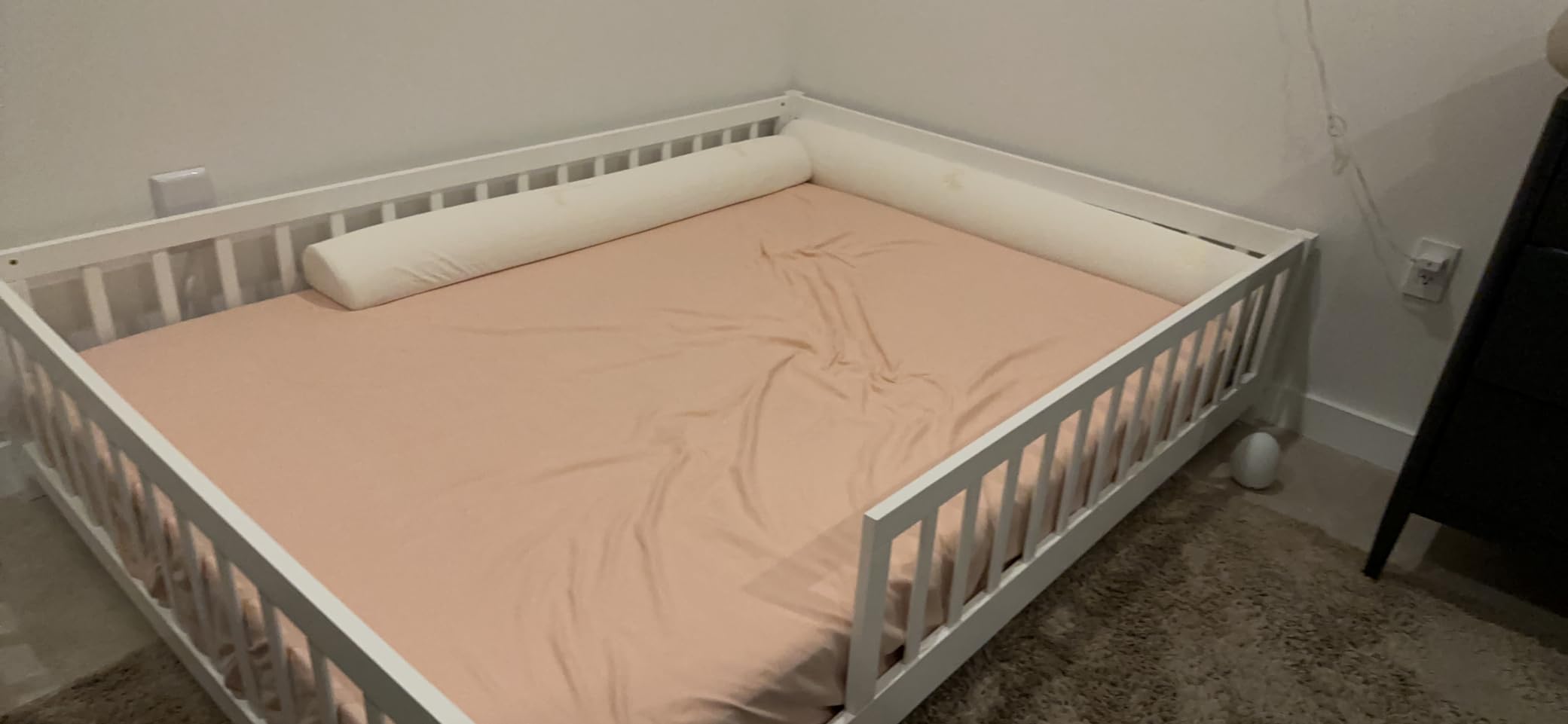i-POOK Twin Floor Bed for Children, Sturdy Wood Montessori Bed Frame with Wood Slats, High Fence & Small Door, Montessori Floor Bed for Girls and Boys, White customer photo 1