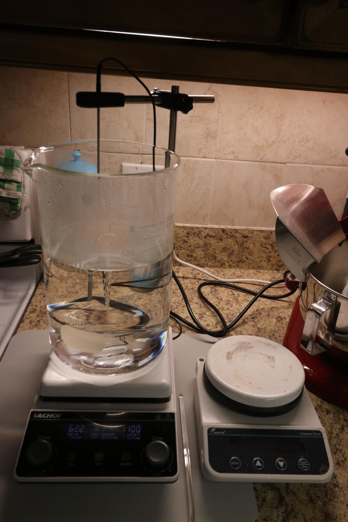 Magnetic Stirrer Hot Plate Stirrer LCD 300℃ Max.5L 5.9in Stir Plate | 1600RPM Heated Magnetic Stir Plate Lab Hotplate Stirrer Magnetic Mixer for Lab Physics Education Home, Stir Bar & Temp Sensor customer photo 2