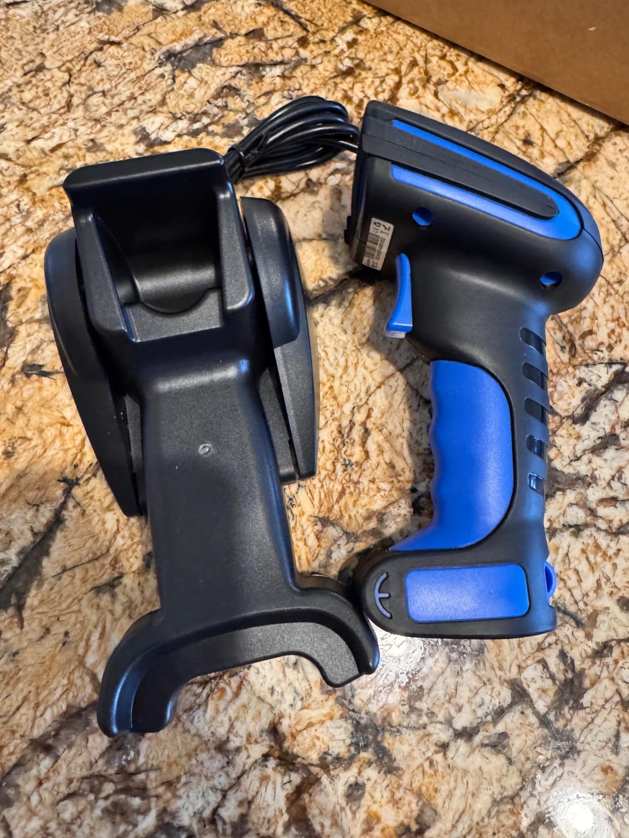 Alacrity Upgraded 2D Industrial Barcode Scanner with Wireless Charging Stand, 1968 Feet Transmission Distance 433Mhz Wireless & Bluetooth 2in1 Barcode Reader, Shock Dust Proof Hands Free, Green customer photo 1