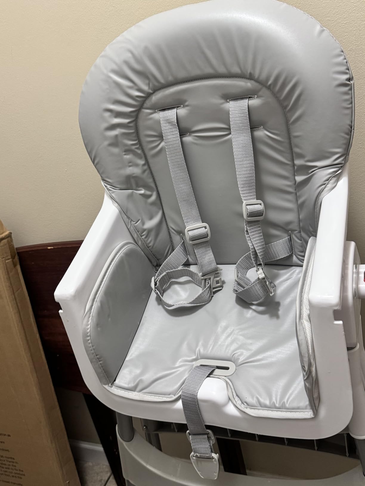 Dream On Me TableTalk 2-in-1 Convertible High Chair, 5-Point Harness, Black customer photo 2