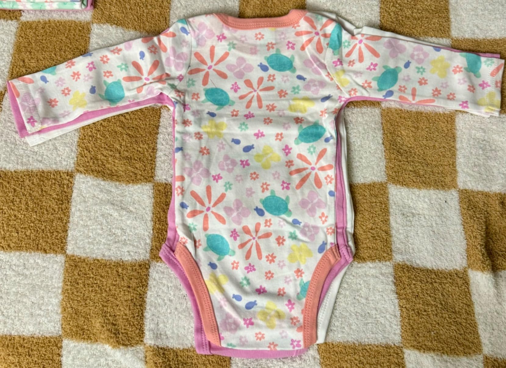 The Peanutshell Baby Layette Gift Set for Girls - 23 Piece New Born Girl Gift Set, Baby Clothes & Newborn Essentials Must Haves - Newborn Clothes 0-3 Months - Ocean Flower customer photo 2