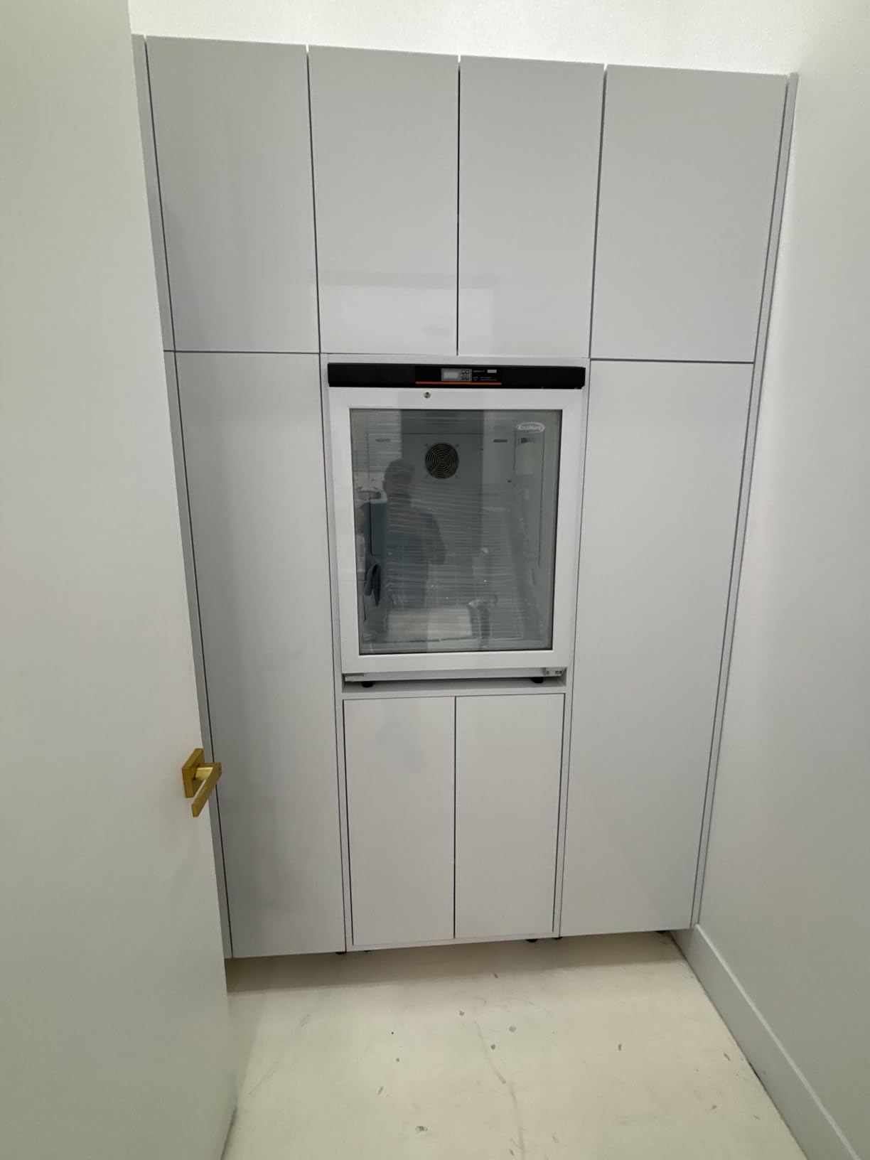 KoolMore 4.5 cu ft Countertop Medical Pharmacy Refrigerator with Emergency Backup Battery for Temperature Display and Alarm in White, UL Listed (KM-PHR-45C) customer photo 1