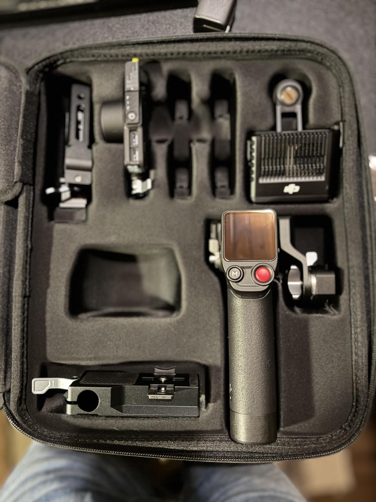 DJI Focus Pro Creator Combo, AMF Lens Control System, 20-Meter Subject Focusing, 76,800 LiDAR Ranging Points, AI Recognition, FIZ Lens Control Hand Unit, Compatible with DJI PRO Ecosystem customer photo 2