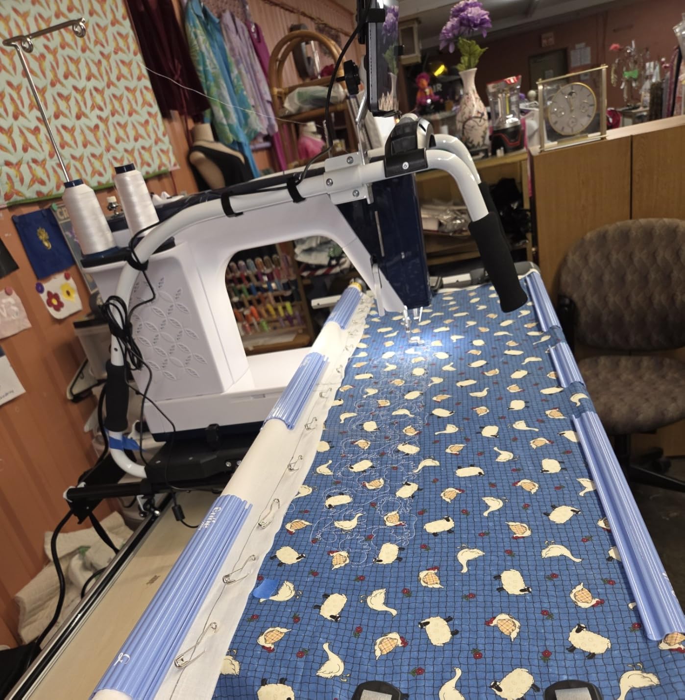 Little Rebel Sewing and Quilting Machine with Built-in Stitch Regulation customer photo 1