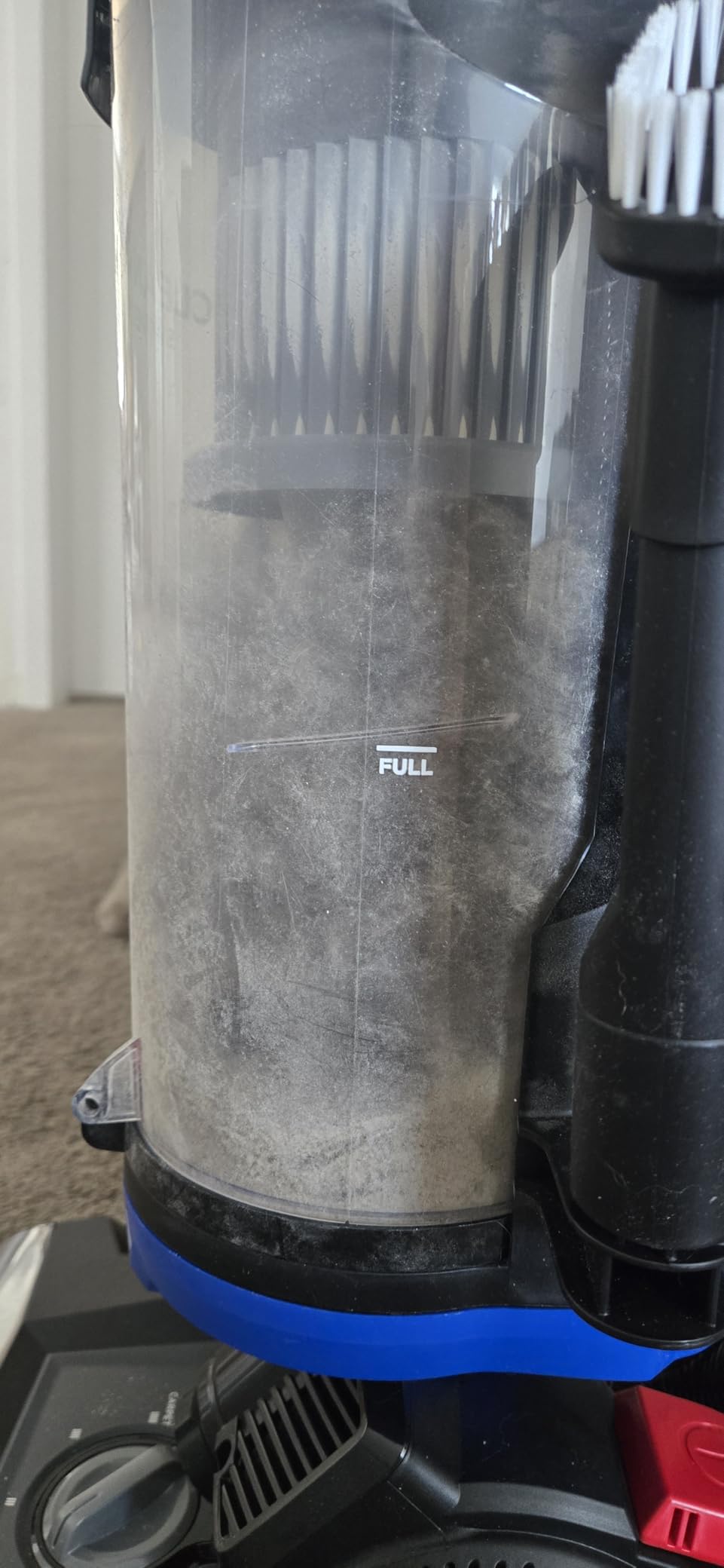 Bissell CleanView Swivel Vacuum, Triple Action Brush Roll, 3836 customer photo 1
