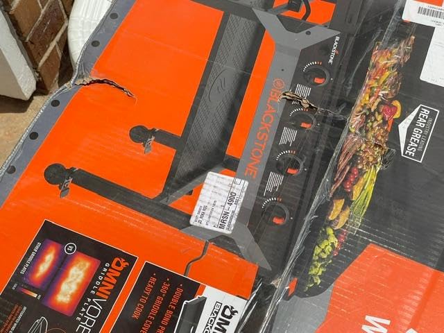 Blackstone 2310 Iron Forged 36” Omnivore Griddle with X-Braced Hood, Powder Coated Steel, Black customer photo 1