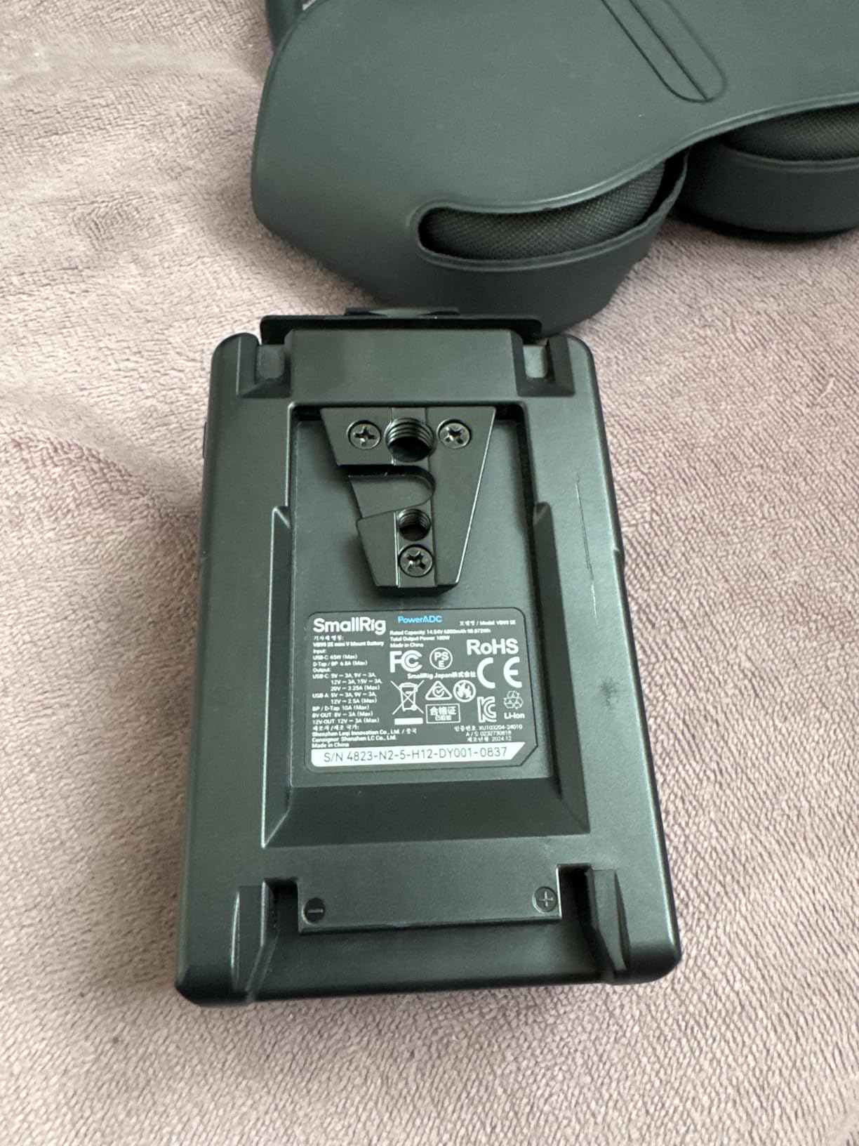 SMALLRIG V Mount Battery VB212, 212Wh/14400mAh PD140W Mini V-Mount Battery | 2H Full Charge, 2 USB-C, 2 D-Tap, BP, USB-A, DC Port, App Control with Power-Off Function for Cameras, Lights, Monitors customer photo 2