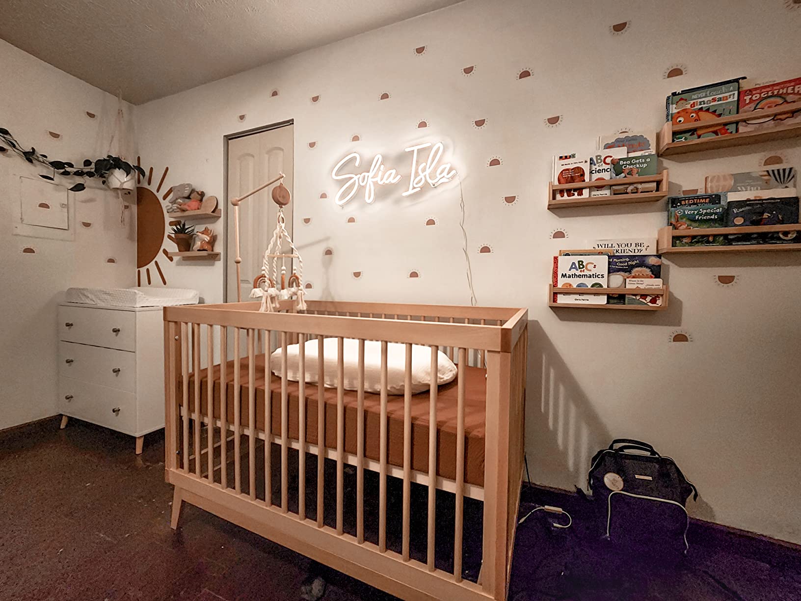 dadada Baby Soho 3-in-1 Convertible Wood Crib Bed, Made in Italy, Walnut | Crib to Toddler Bed, GREENGUARD Gold Certified, Baby-Safe Finish, Sustainable Beechwood, Modern Design, 3 Adjustable Heights customer photo 2