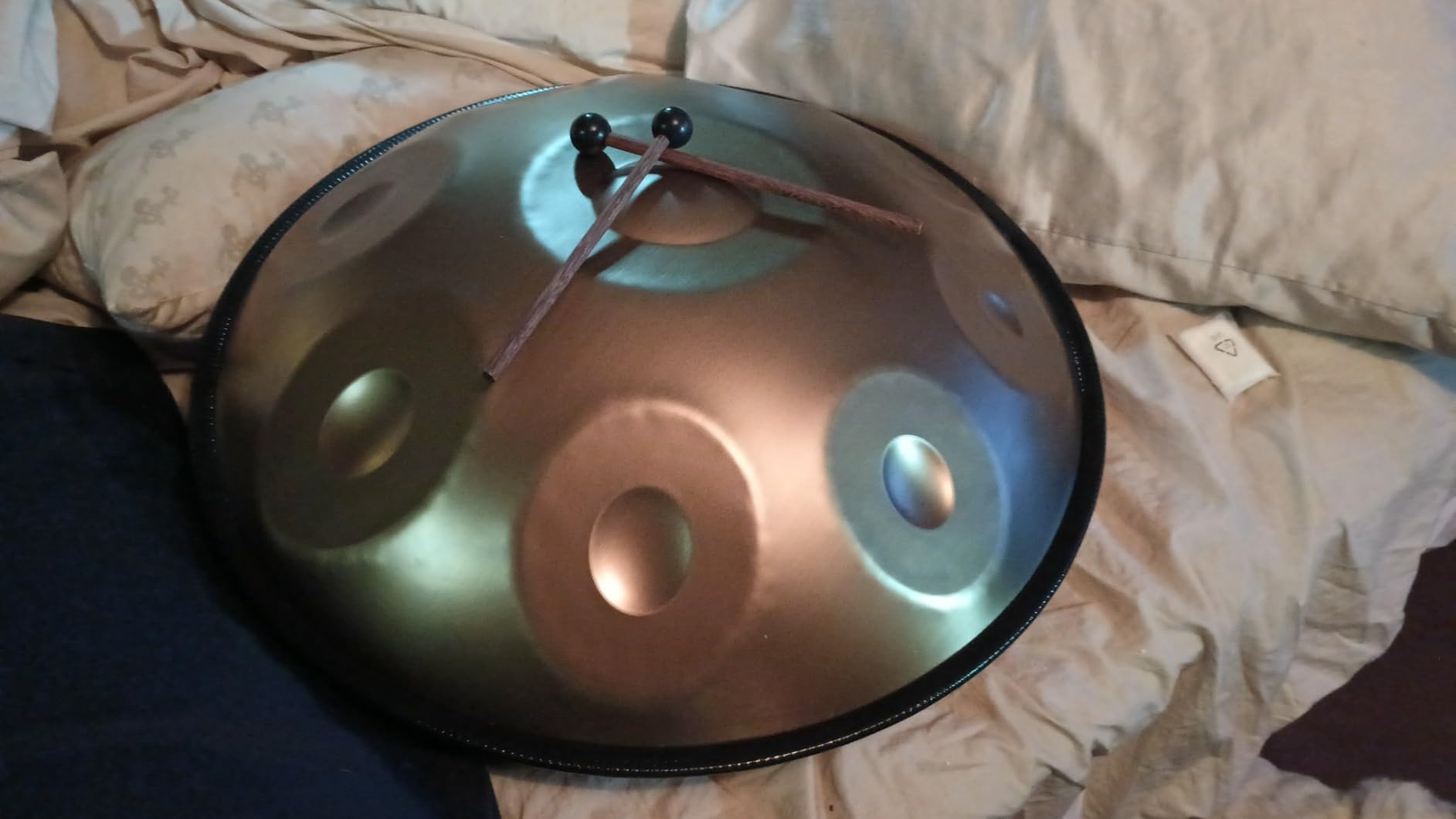 GLADFRESIT handpan 18-inch 9-Note 440Hz G Minor (Mini Gold) - Includes Stand,handpan Bag, 2 Beaters & Dust Cloth customer photo 2