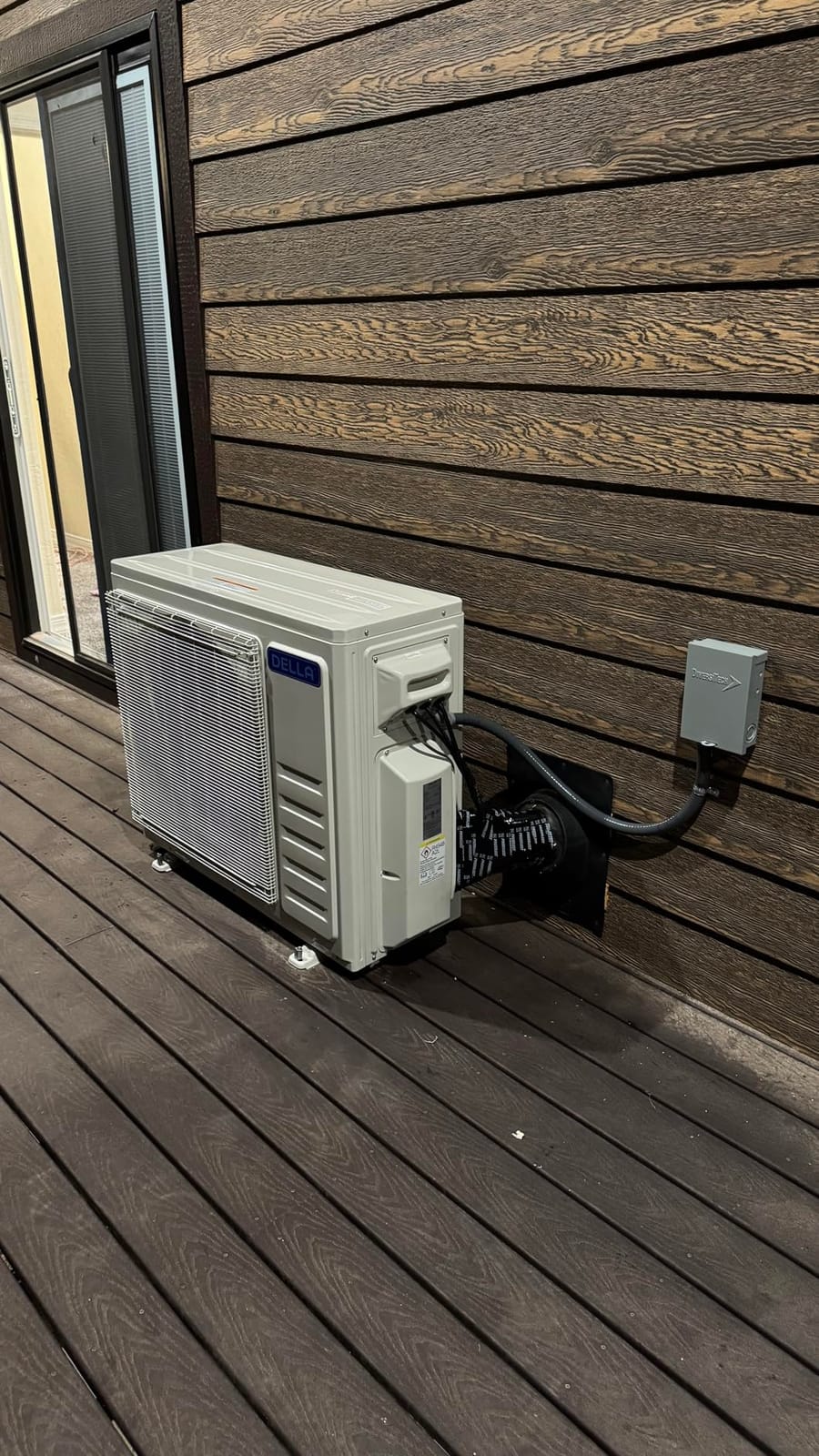 DELLA 28K BTU ODU Mini Split AC 3 Zone (2 * 9K+12K BTU) 20 SEER2 208-230V Works with Alexa and Wifi, Cools Up to 1350 Sq.Ft, Energy Efficient, Multi Zone, Pre-Charged Heat Pump, 16ft Kits customer photo 2