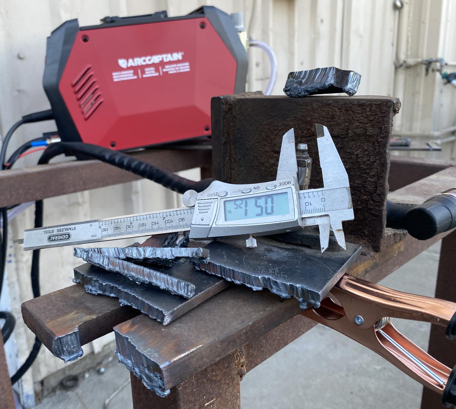 ARCCAPTAIN iControl CUT55 Pro Plasma Cutter Machine, 55Amp, 120V/240V customer photo 1