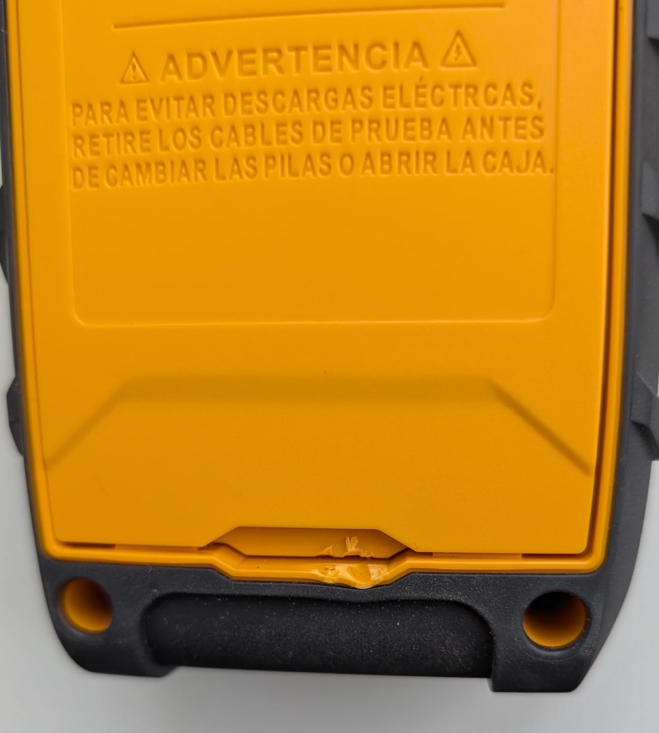 Ideal Electrical SureTrace Digital Circuit Tracer, 61-946, 0-480V | Cable tracer for breakers, fuses, wires, dead shorts, splice errors, 480V AC/DC, backlit display, circuit tracer kit customer photo 2