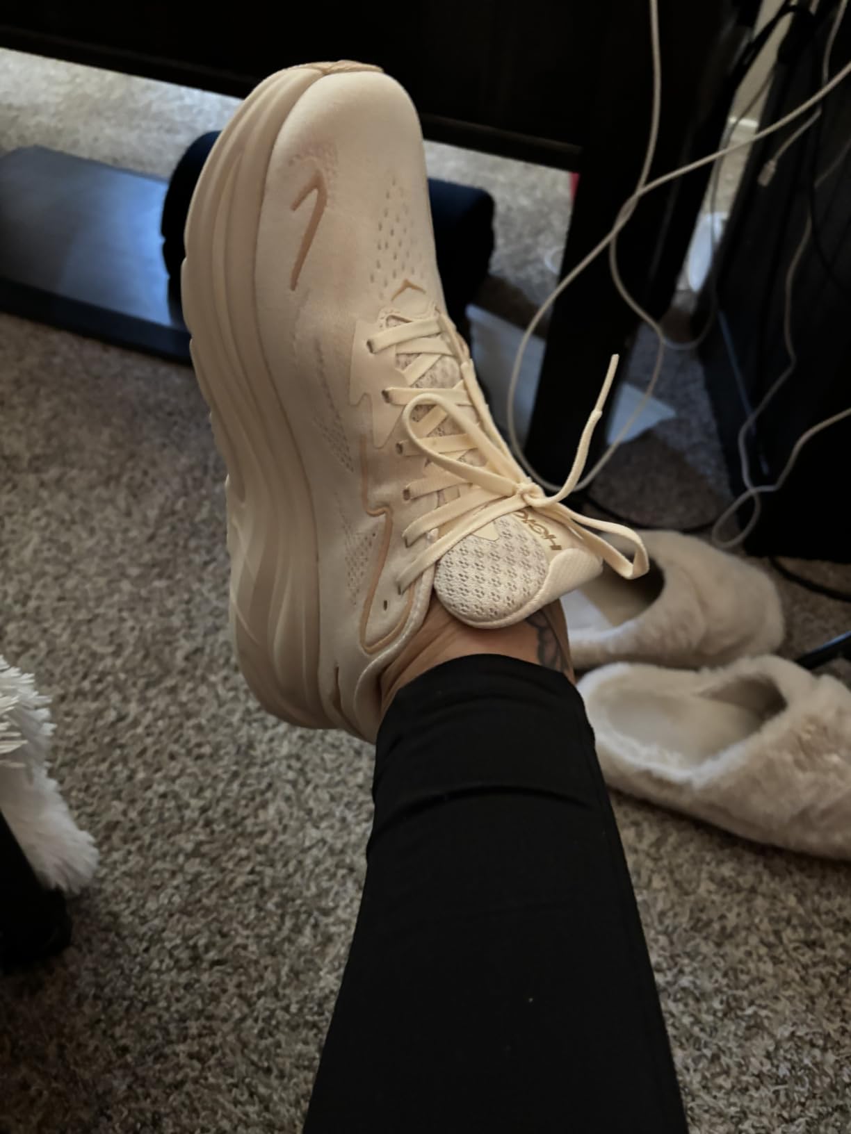 Hoka Womens Clifton 10 customer photo 2