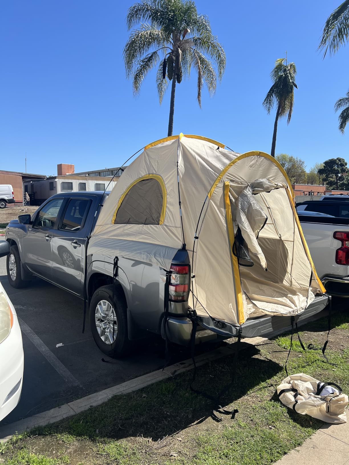Pickup Truck Tent with Awning Shade,Waterproof PU5000mm Oxford for 5.5-6.3 FT Truck Bed for Camping Travel Outdoor Activities for Chevy Silverado 1500,Ram 1500/Dakota,F150,GMC 1500,Titan,Tundra customer photo 2
