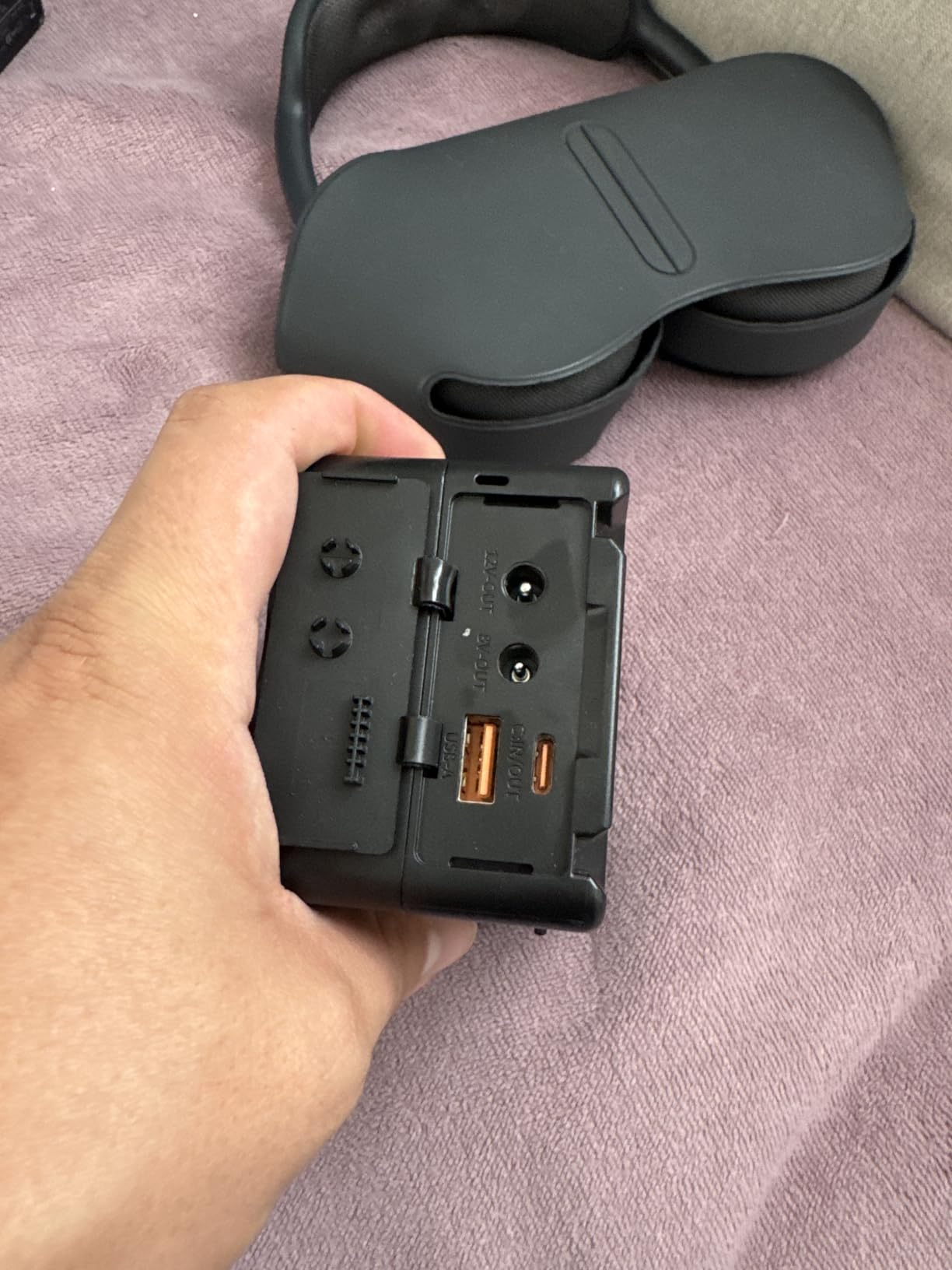 SMALLRIG V Mount Battery VB99 SE, 99Wh / 6800mAh PD65W Mini V-Mount Battery | 2.5H Full Charge, PD 3.0 USB-C, D-Tap, BP, USB-A, DC Fast Charging, for Cameras, Camcorders, Phones, Monitors, Video Lights customer photo 2
