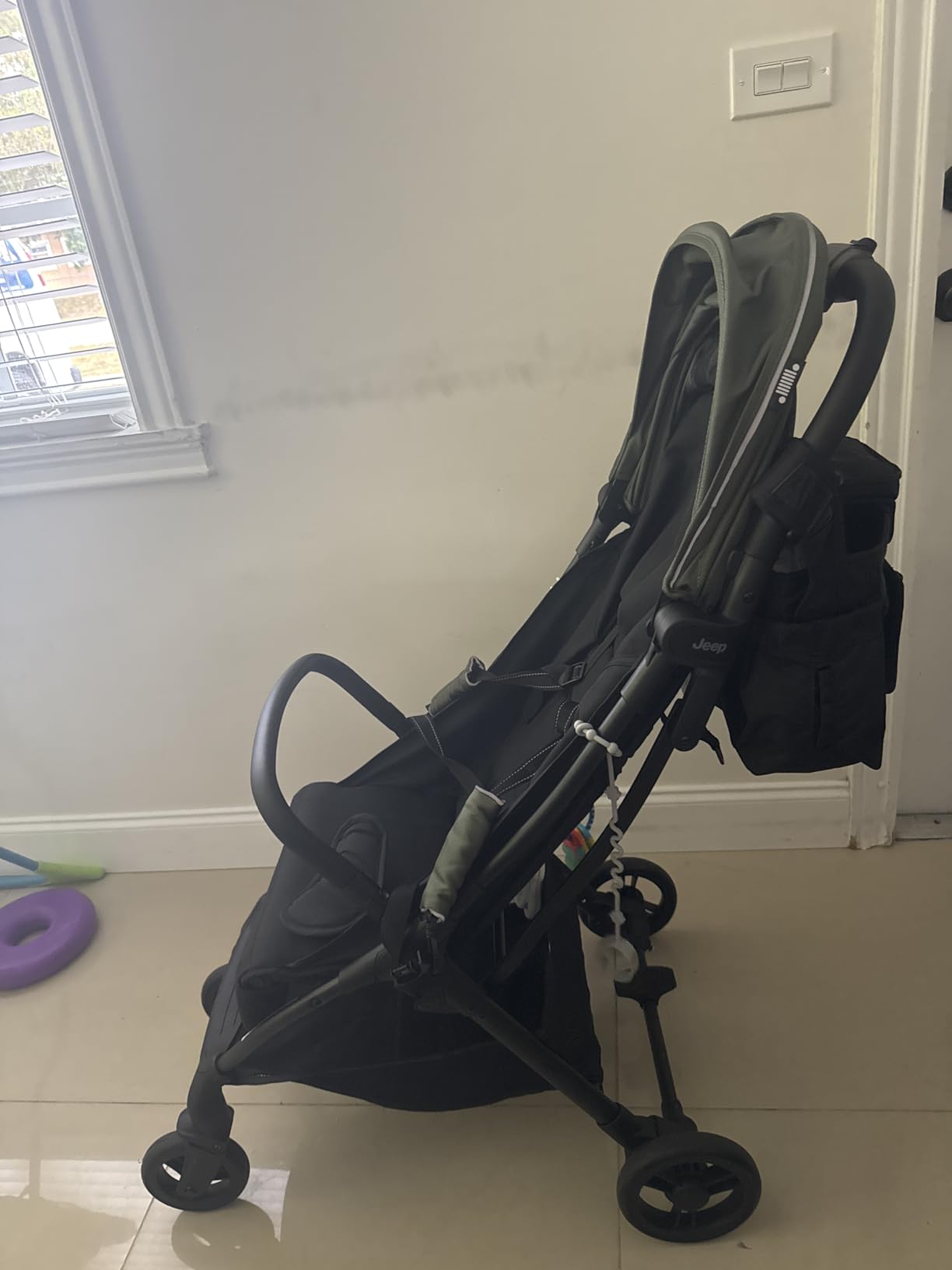 Jeep Altitude Compact Travel Stroller by Delta Children Greenguard Gold, Easy One Hand Fold, Lightweight, Extendable Canopy with Peek-a-Boo Window, Reclining Seat, 4 Wheel Suspension, Black customer photo 1
