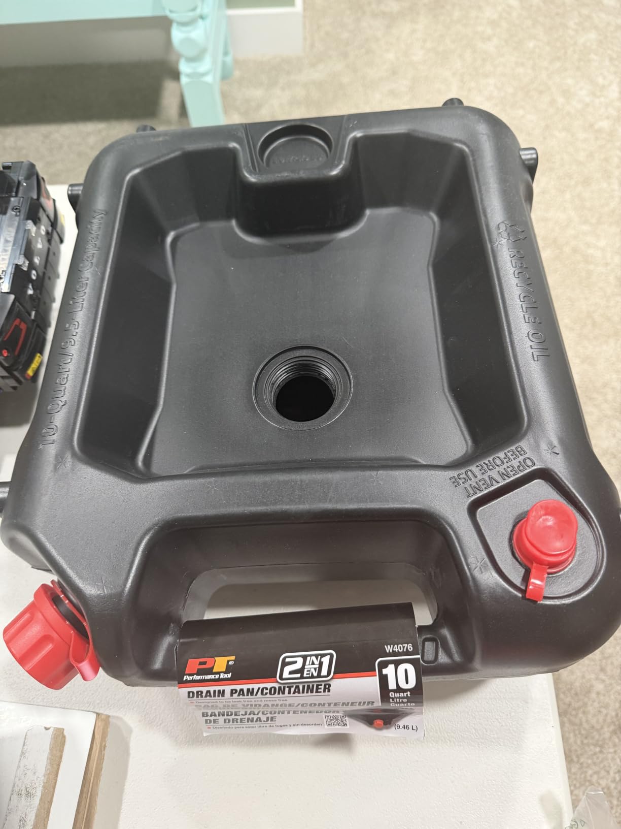 Performance Tool W4076 10-Quart Black Automotive Oil Drain Container customer photo 2