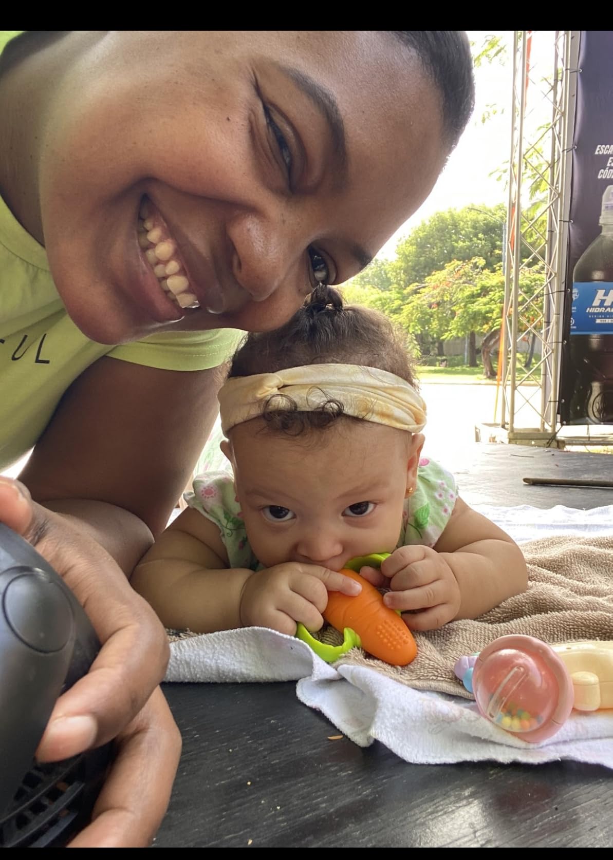Infantino Lil’ Nibbles Textured Silicone Teether, BPA-Free Baby Teething Toy, Soft, Easy to Hold, Sensory Stimulation for Infants, Broccoli customer photo 2