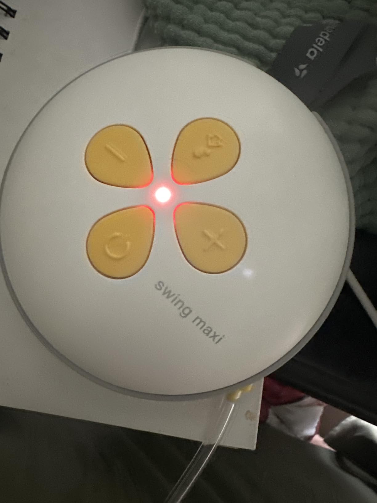 Medela Swing Maxi Hands-Free Electric Breast Pump customer photo 2